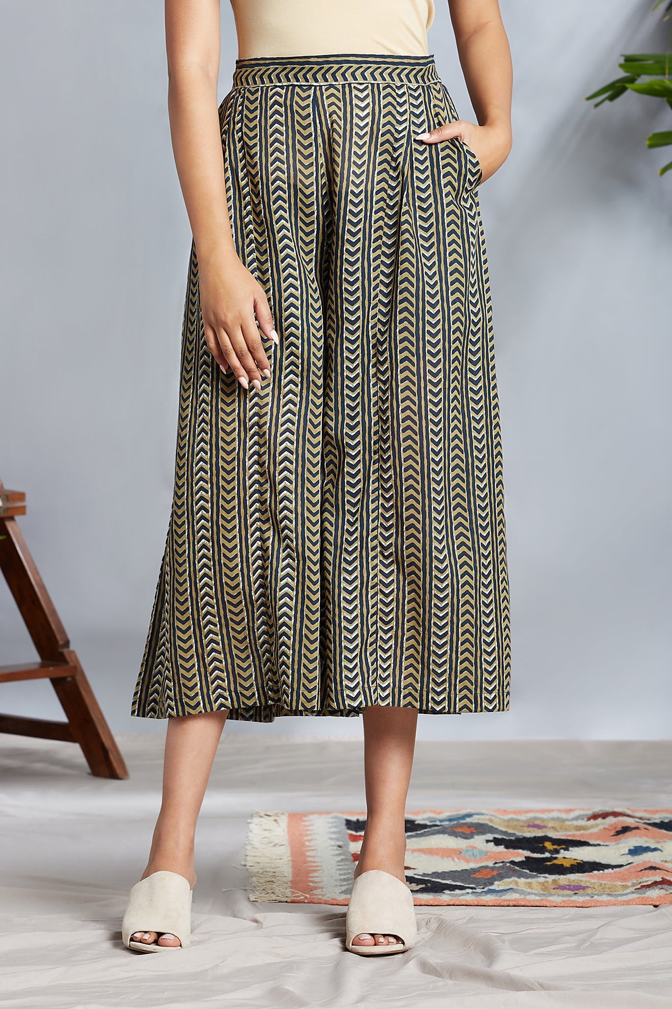 Maati Craft box pleated culotte - indigo olive culotte