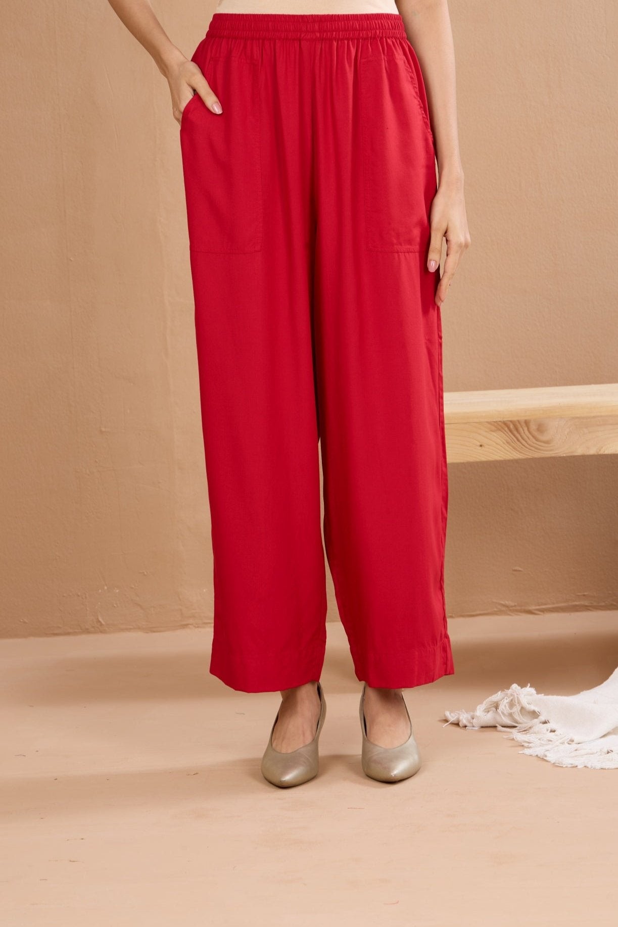 Maati Craft comfort fit modal pants - red