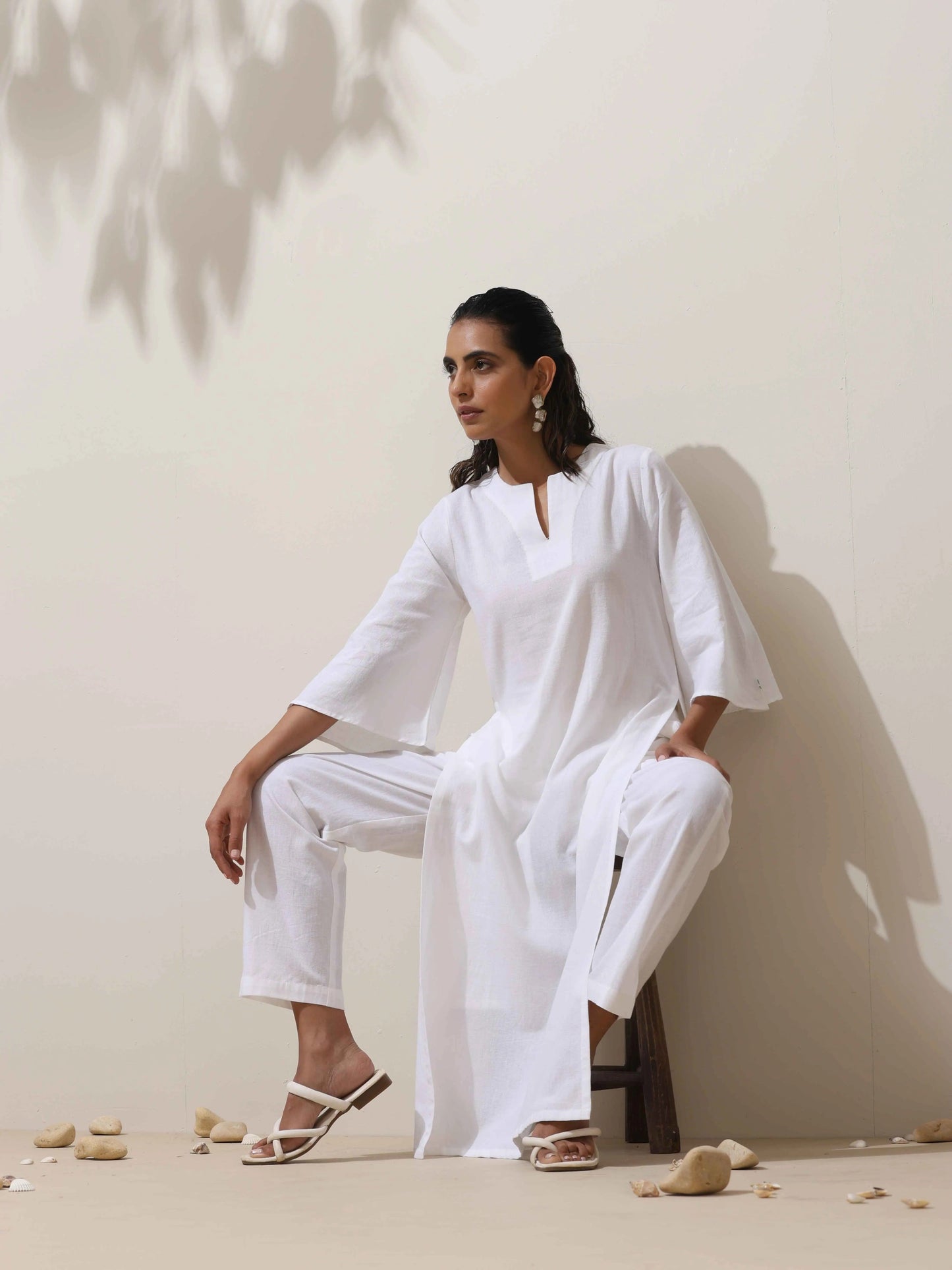 trueBrowns White Cotton Linen Kurta Pant Set