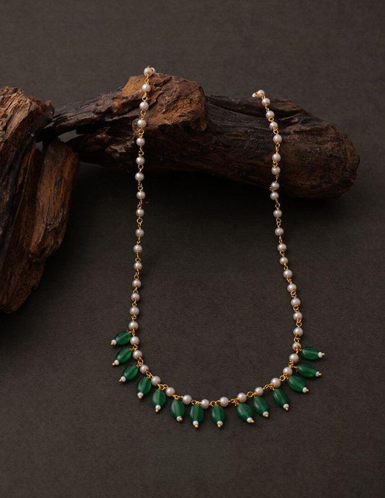 Pearl Necklace With Onyx Stone