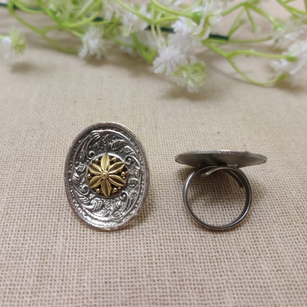 Dual tone ring