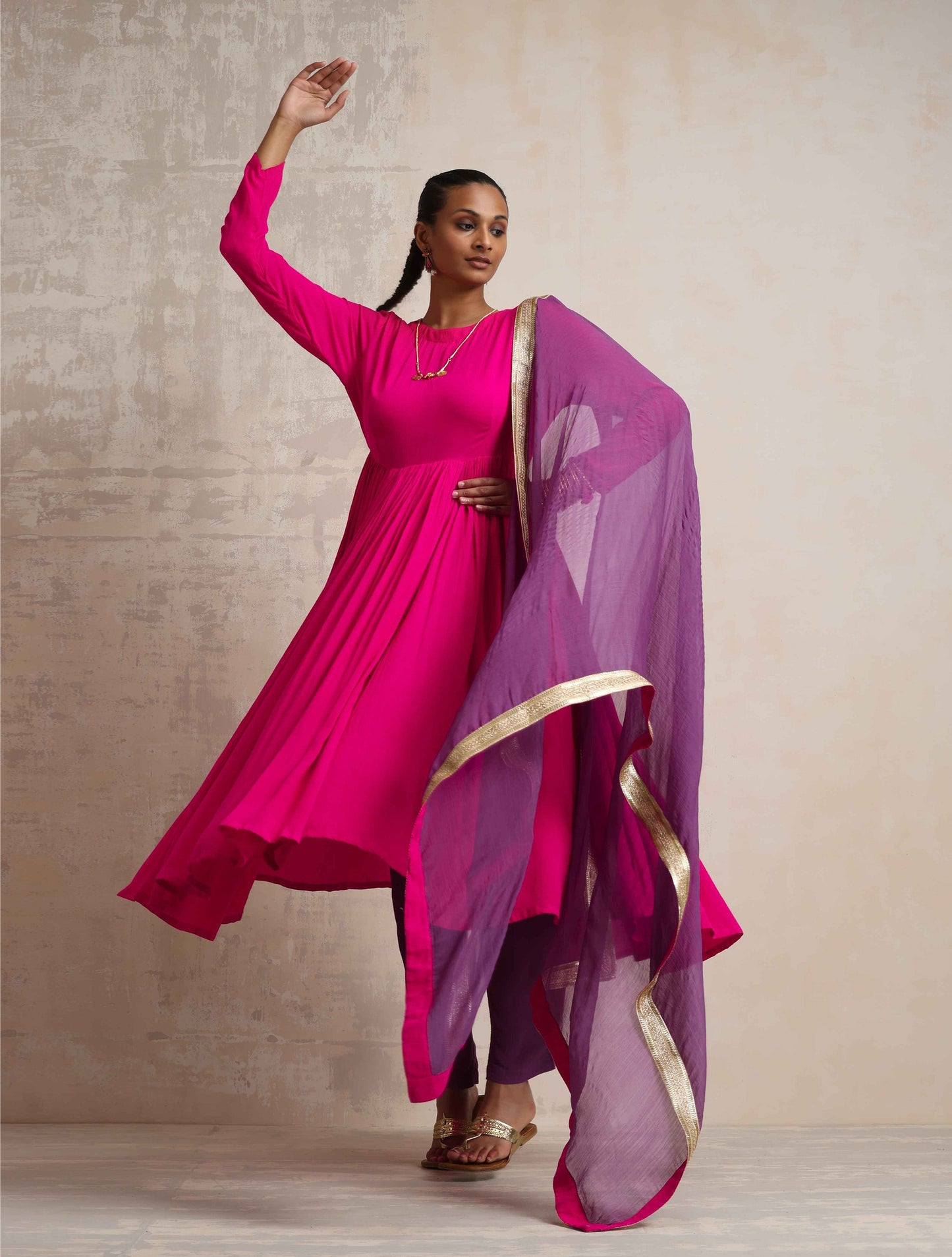 trueBrowns Pink Crinkle Arkali Kurta Pant Dupatta Set
