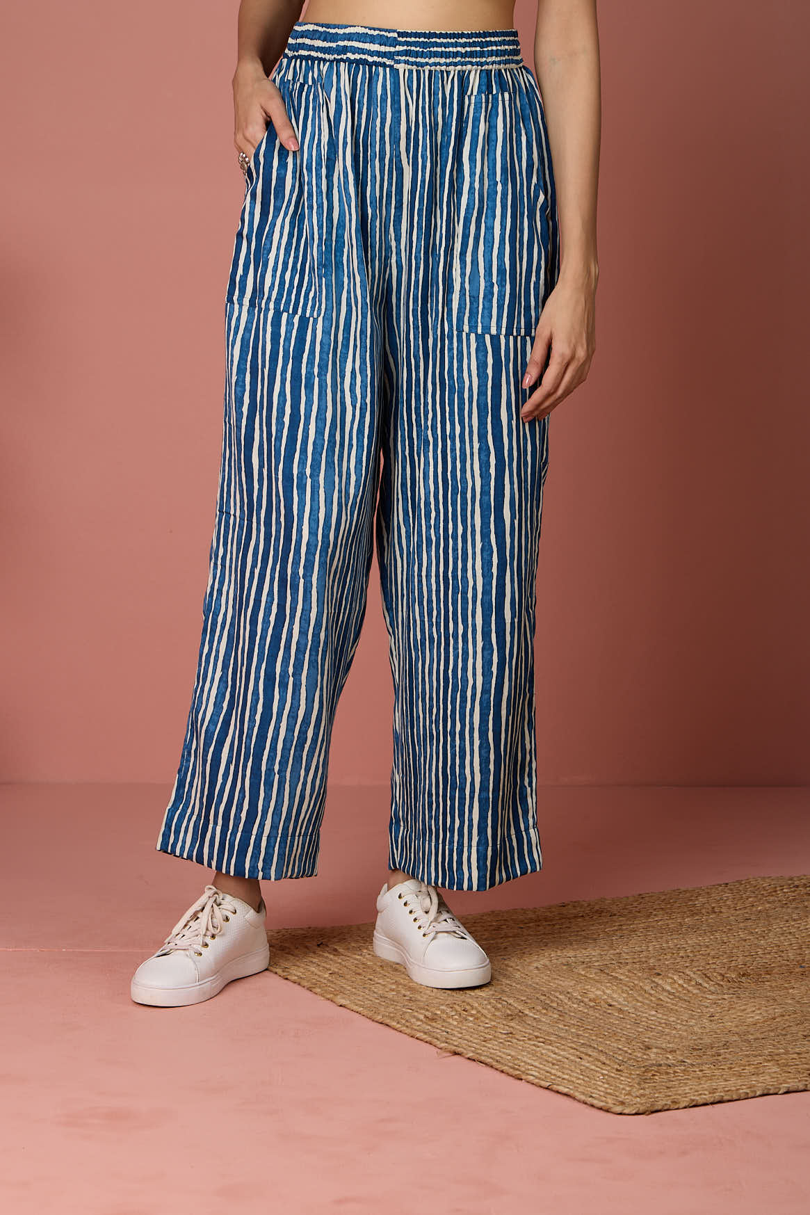 Maati Craft comfort fit cotton pants - blue & lines