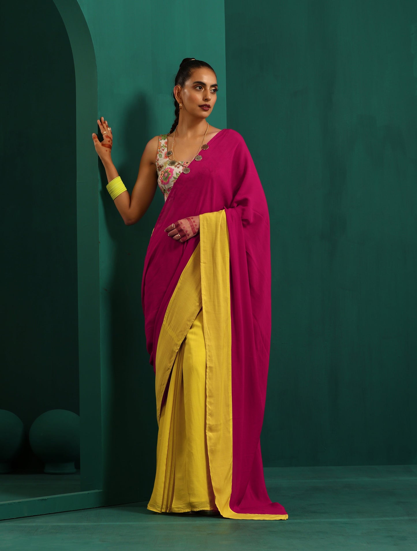 trueBrowns Lime Yellow Pink Muslin Silk Pre-Stitched Saree