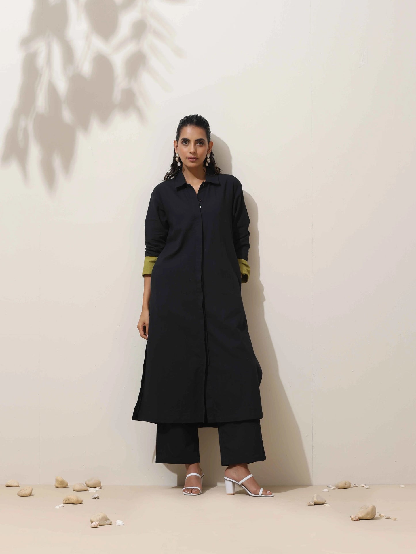 trueBrowns Black Cotton Linen Kurta Pant Set