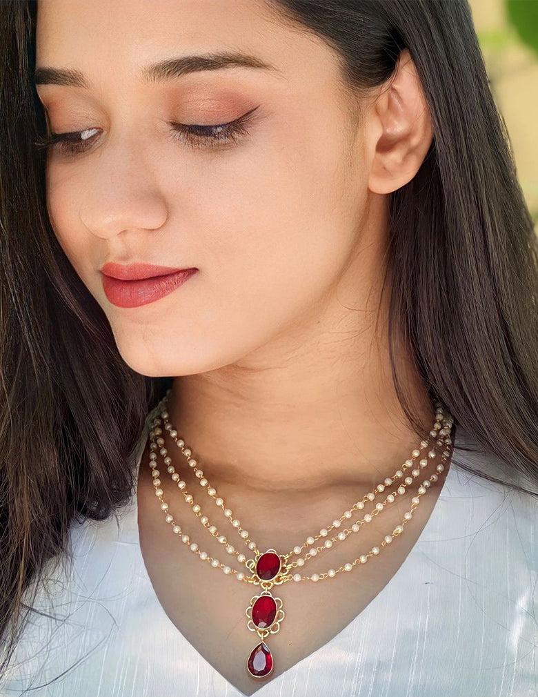 Pearl Layer Necklace