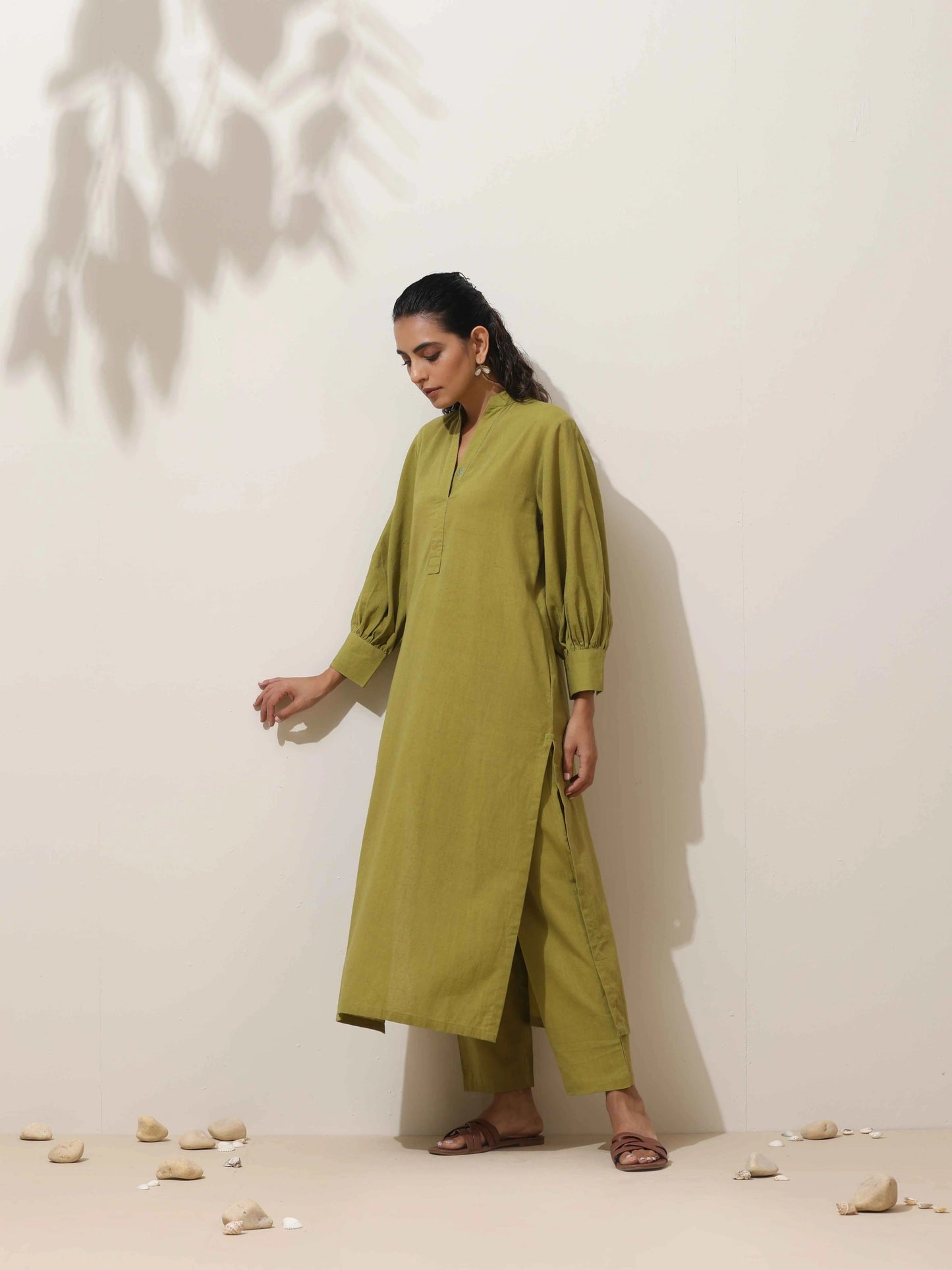 trueBrowns Pear Green Cotton Linen Kurta Pant Set