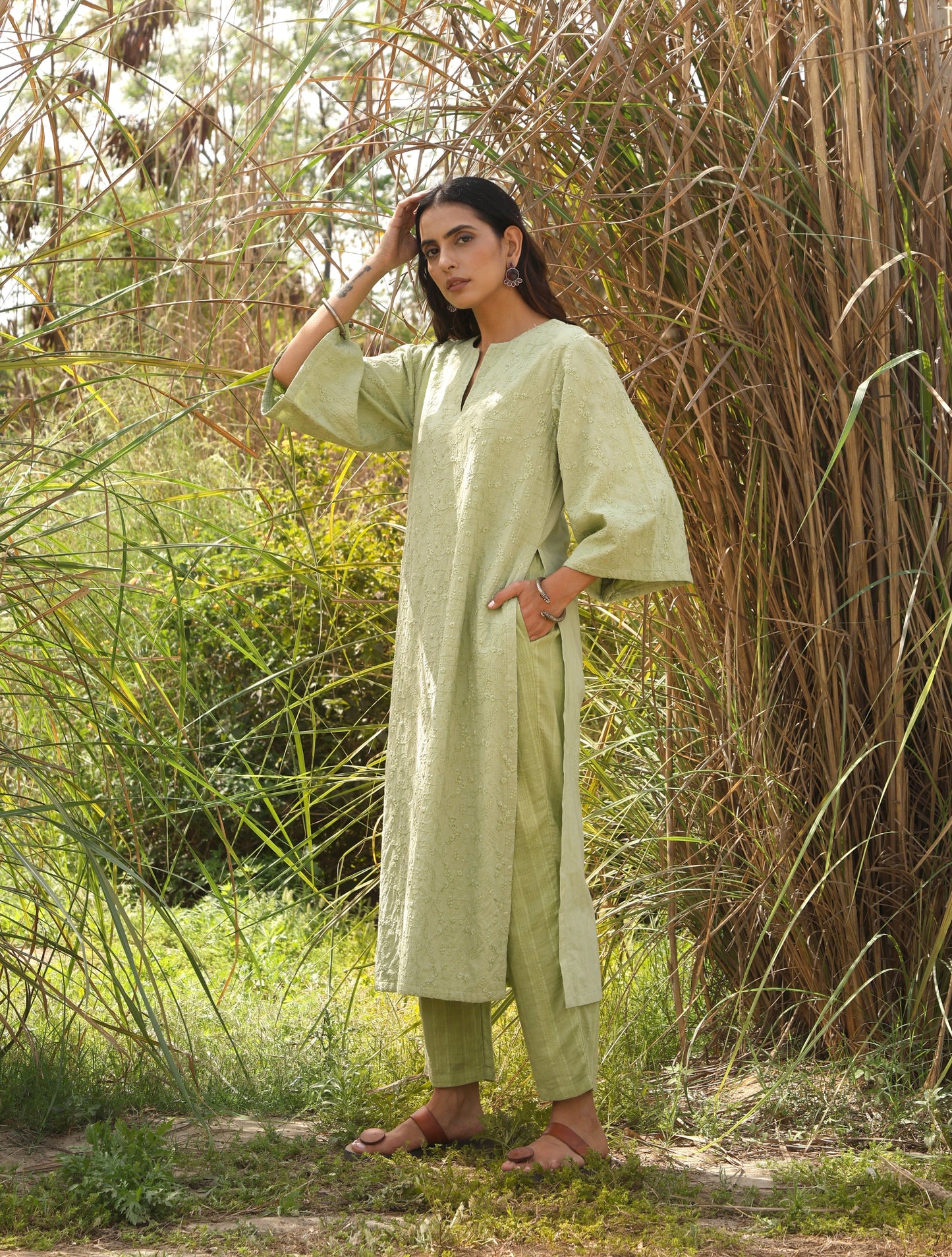 trueBrowns Green Cotton Embroidered Kurta Set