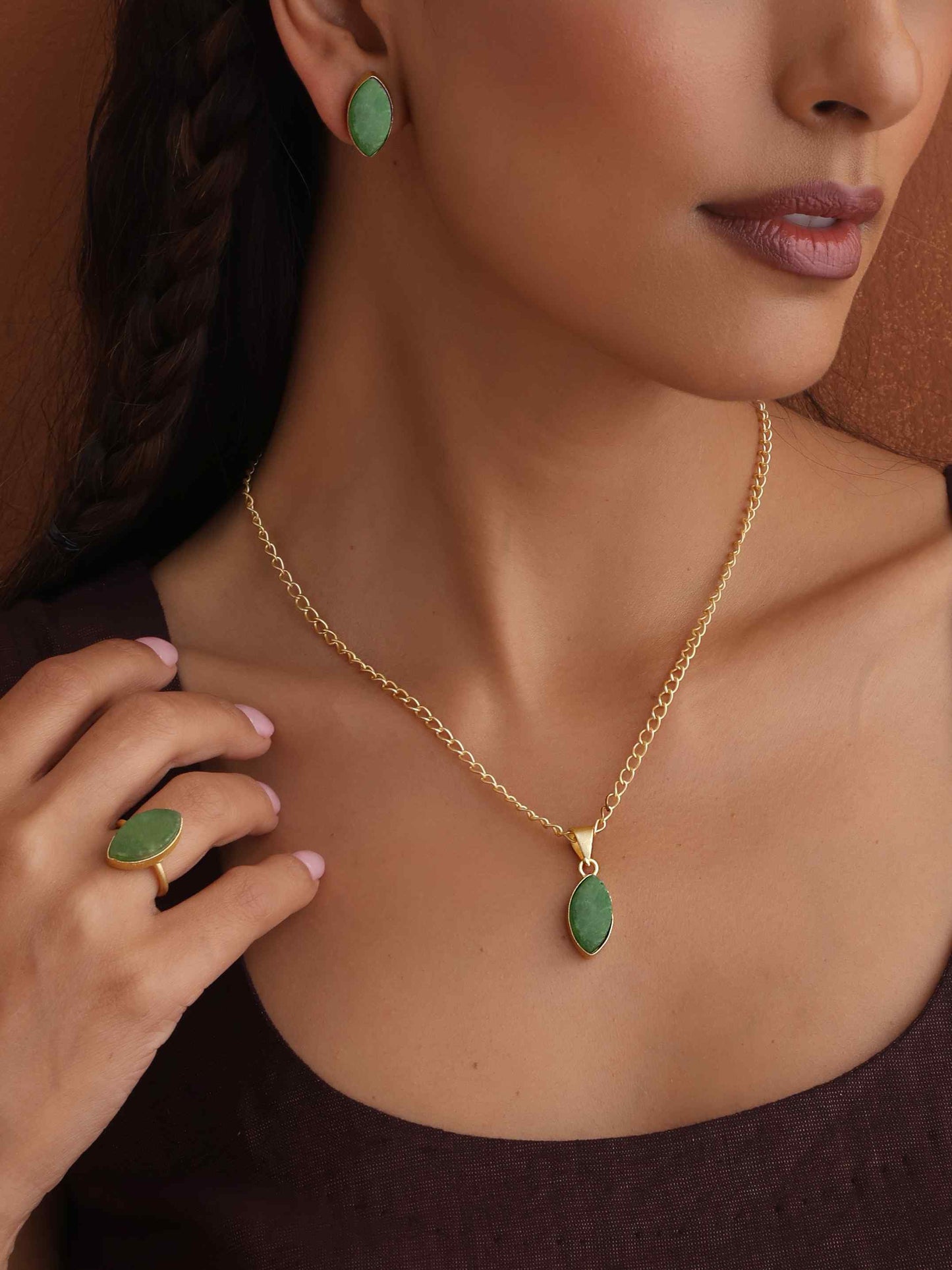 trueBrowns Gold Tone Green Stone Pendant Set