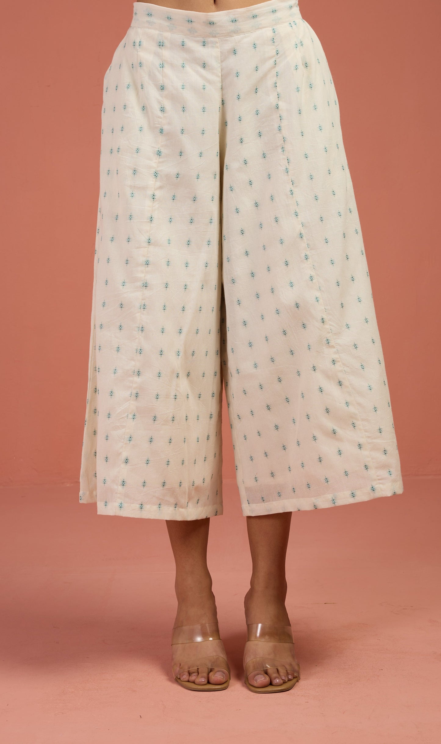 Maati Craft Box Pleated Culotte - Ivory with Green buti