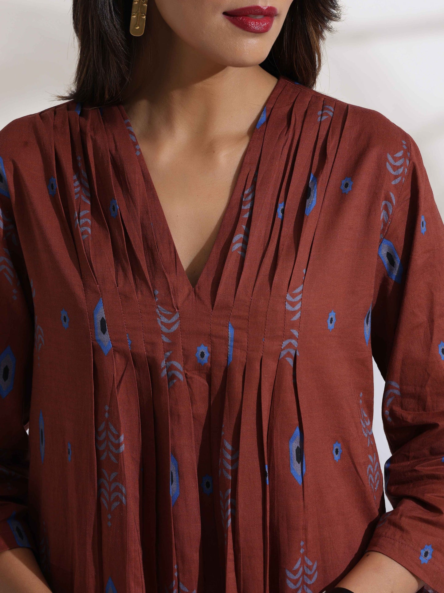 trueBrowns Brown Cotton Print Pleated Top & Pants Co-ord Set