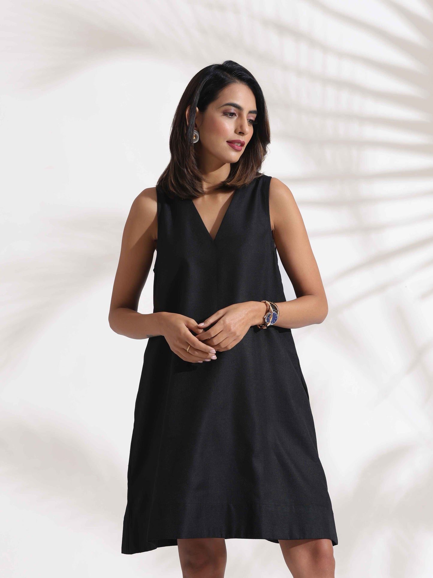 trueBrowns Black Slub Dress