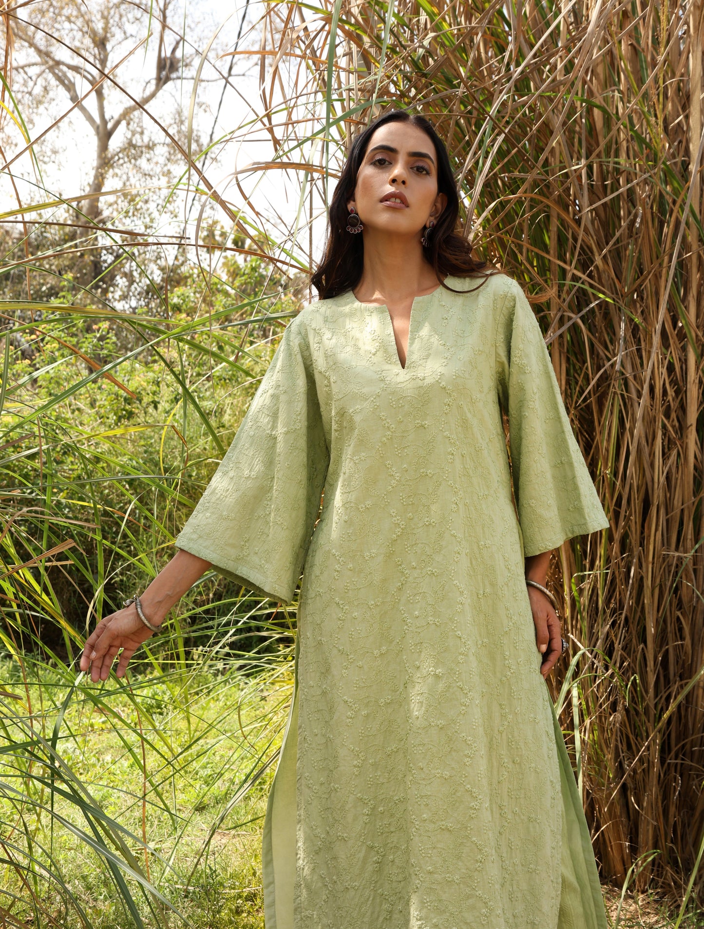 trueBrowns Green Cotton Embroidered Kurta Set