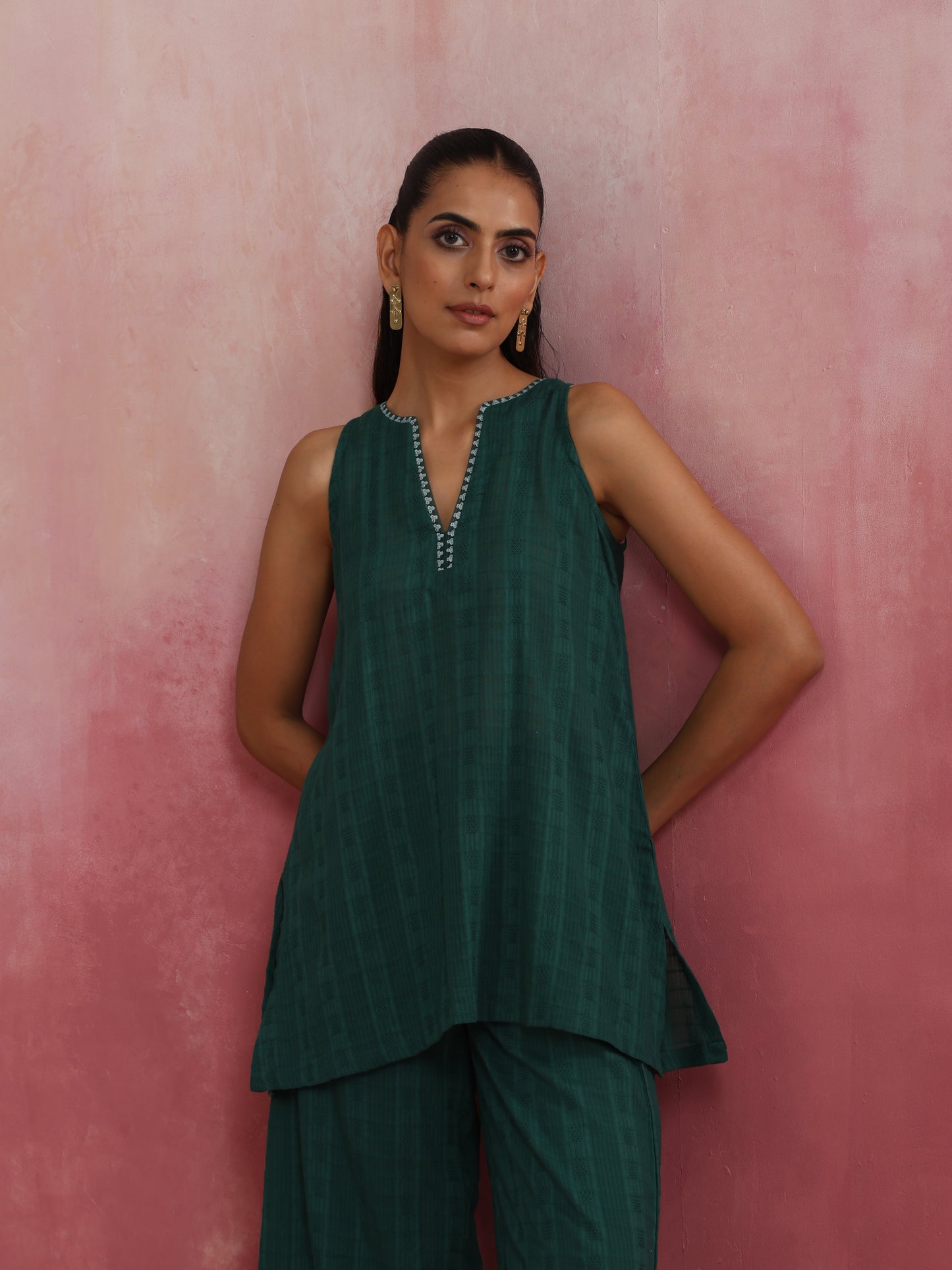 trueBrowns Dark Green Cotton Dobby Kurta Co-ord set