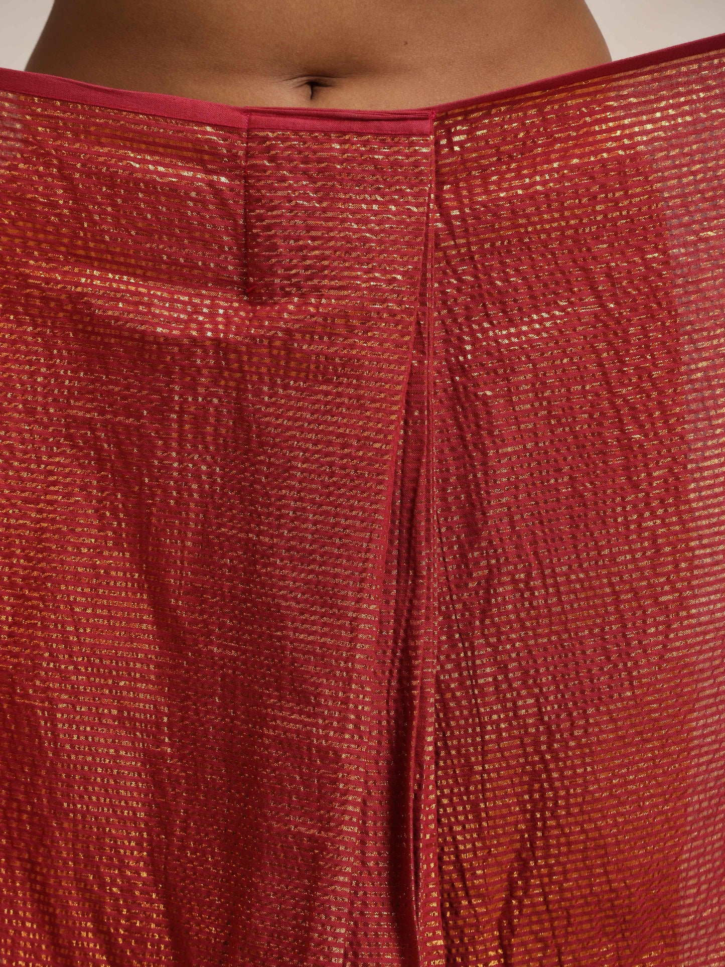trueBrowns Maroon Gold Metallic Ready To Wear Saree
