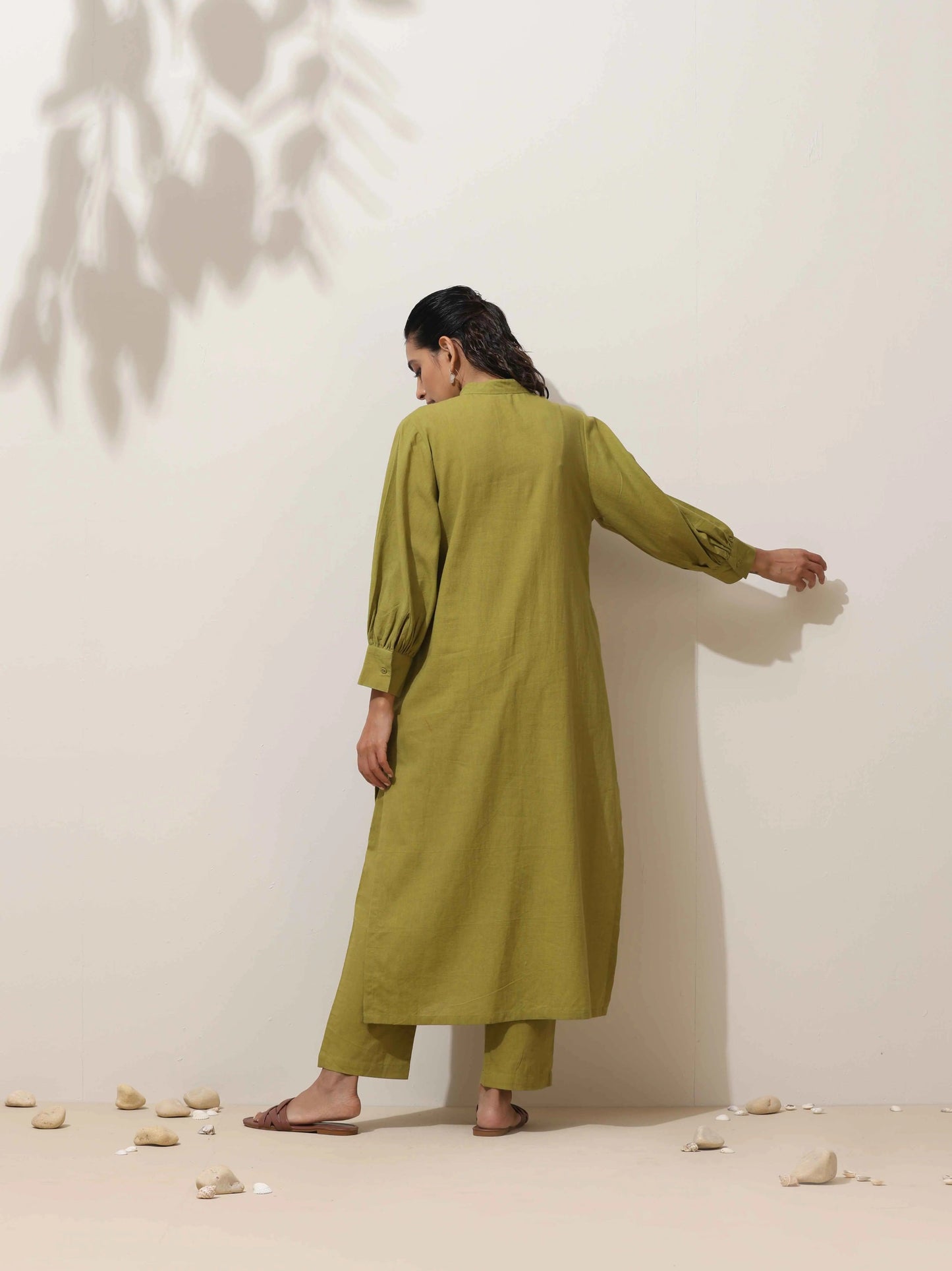 trueBrowns Pear Green Cotton Linen Kurta Pant Set