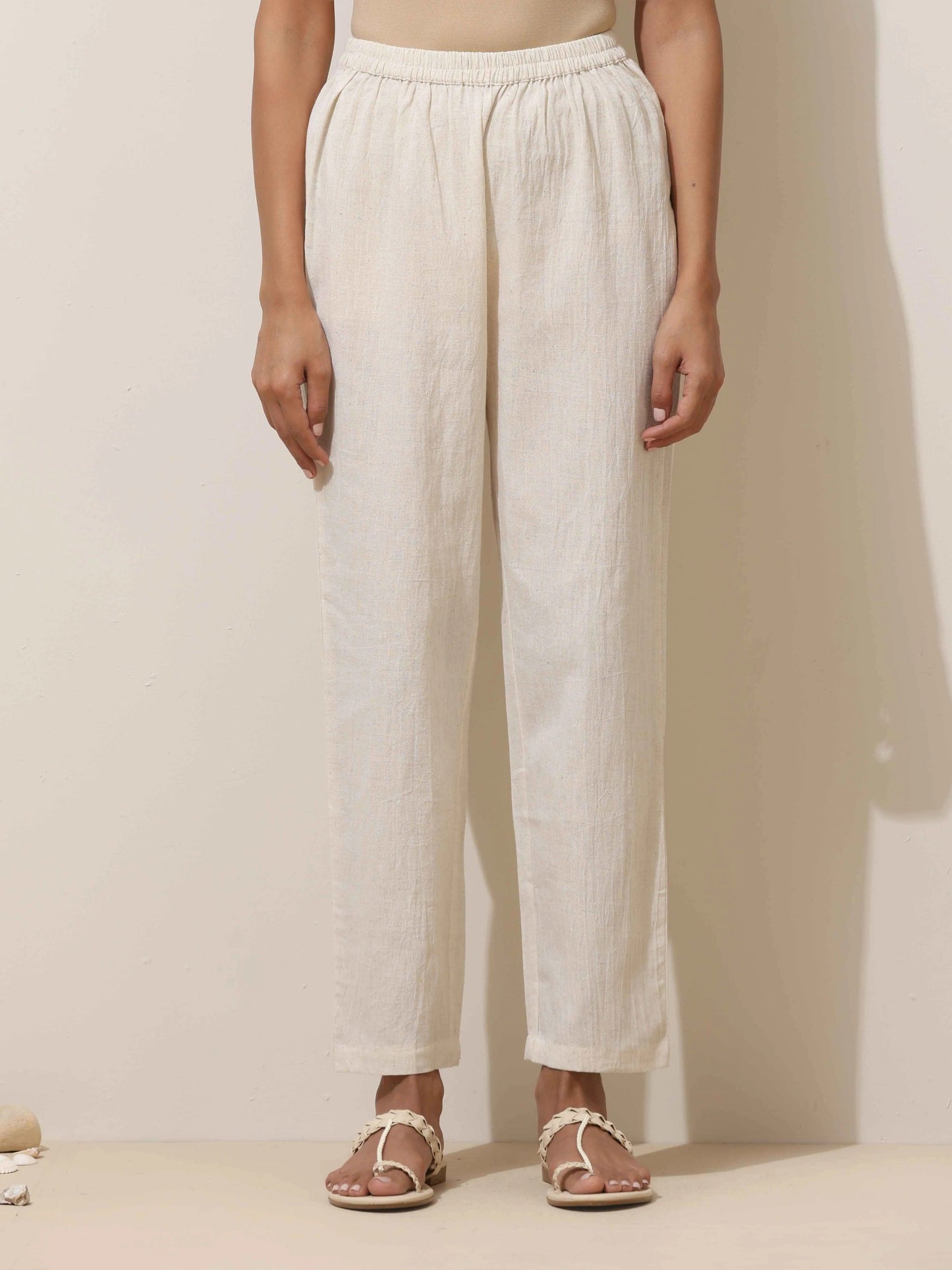 trueBrowns Off white Cotton Linen Kurta Pant Set