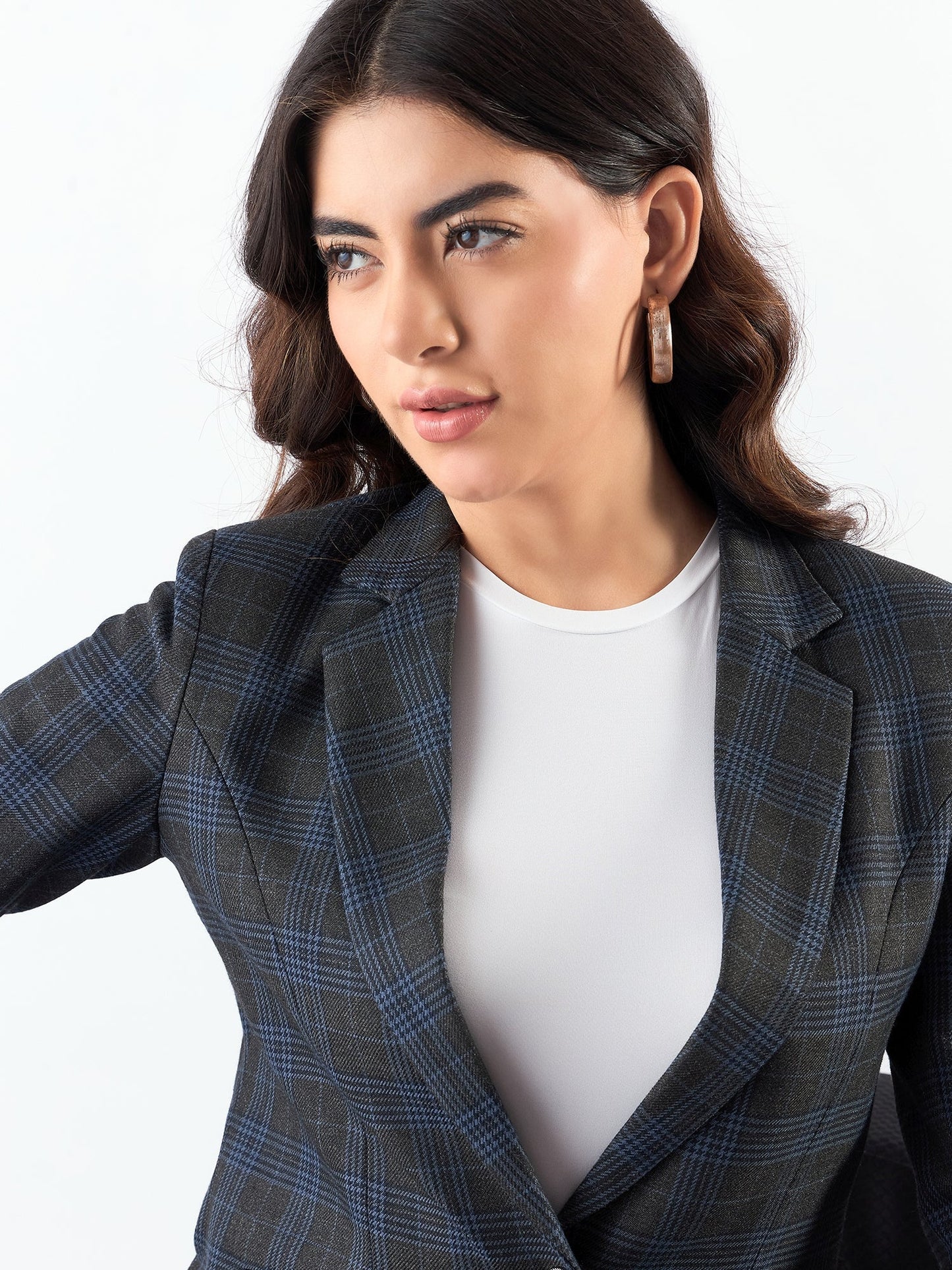PowerSutra Classic Notched Collar Checkered Blazer In Woolen Plaid