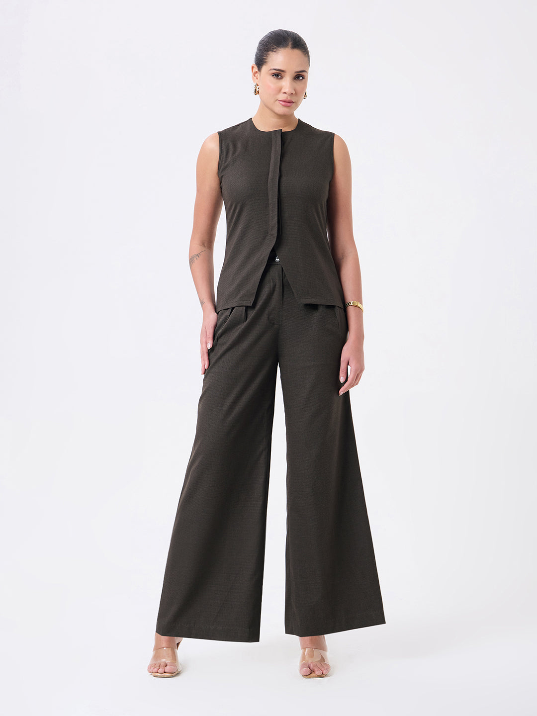 Women Classic Brown Sleeveless Co-ord Set