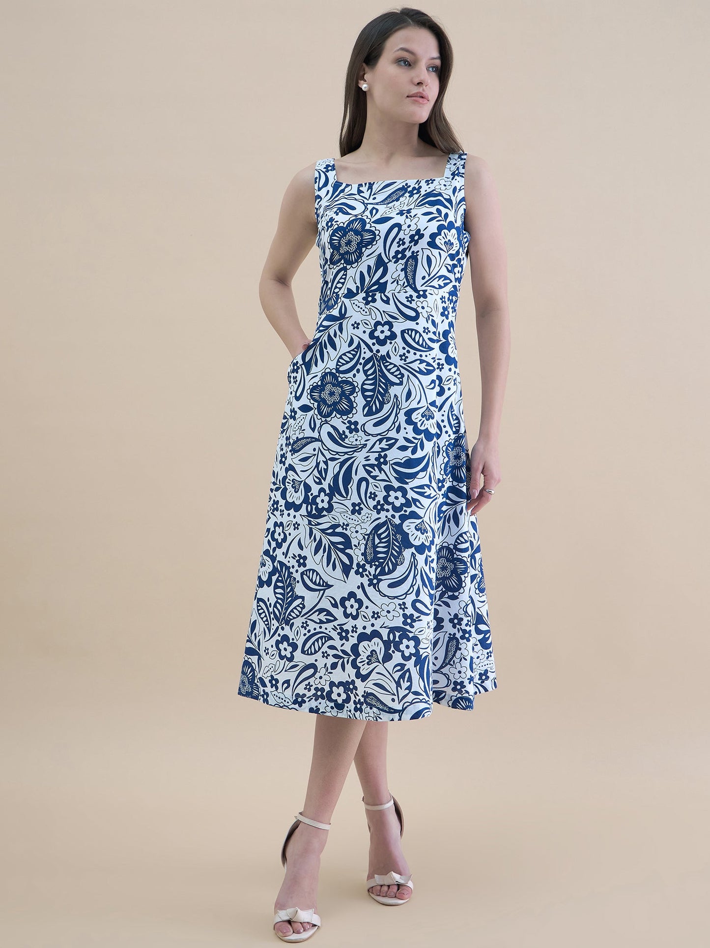 PowerSutra Blue-White floral printed square neck sleeveless fit & flare midi dress