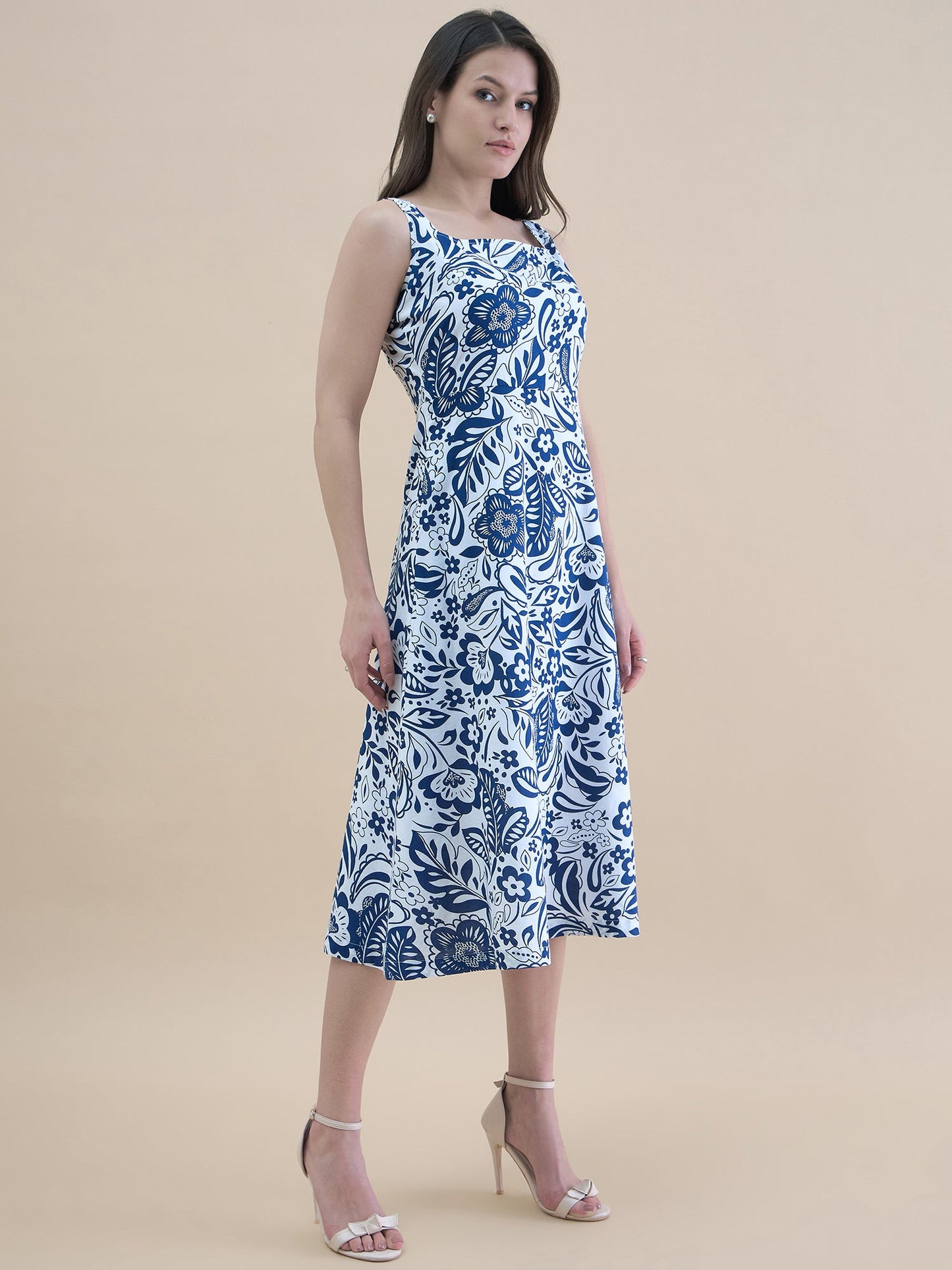PowerSutra Blue-White floral printed square neck sleeveless fit & flare midi dress