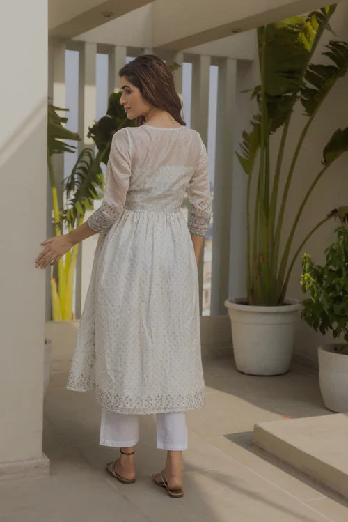 Ivory Eccentric Kurta Set