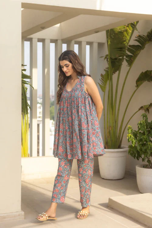 Teal Saanjh Kurta Set