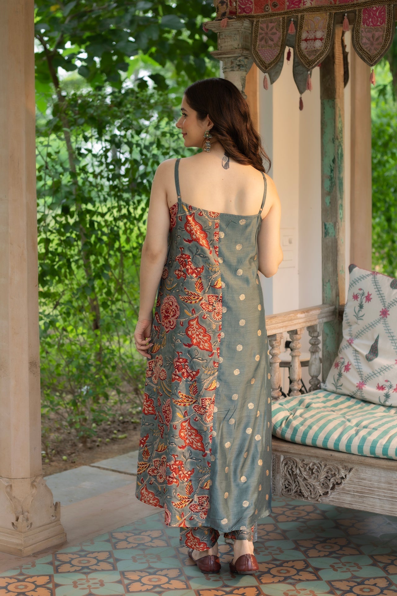 ANU SABA MODAL KURTA