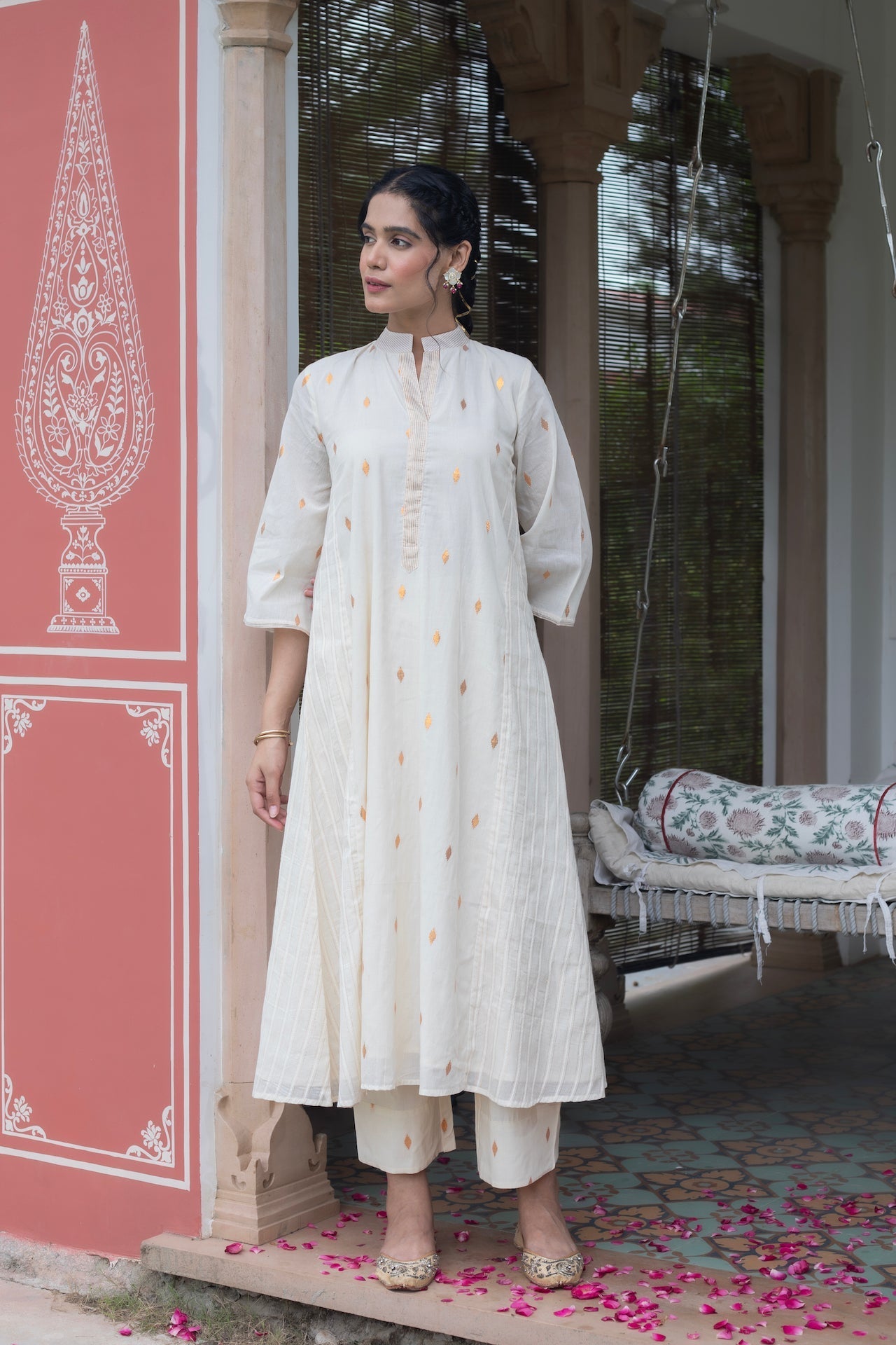 ANU AFREEN COTTON WHITE KURTA SET (WITH DUPATTA)