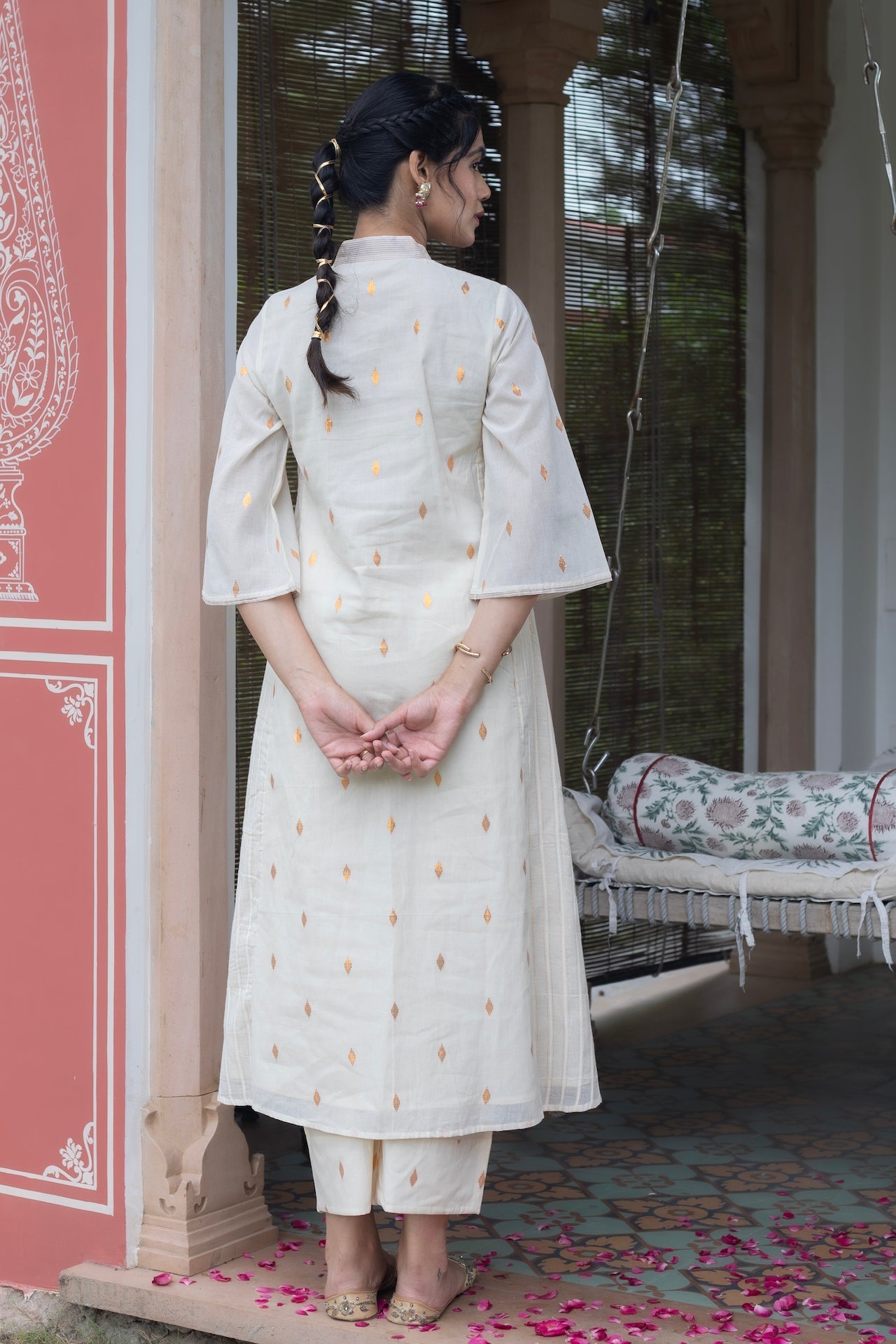 ANU AFREEN COTTON WHITE KURTA SET (WITHOUT DUPATTA)