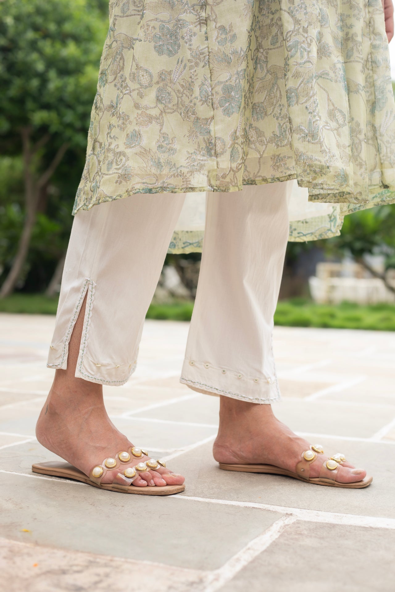 ANU MIHRA PRINTED DORIYA KURTA SET
