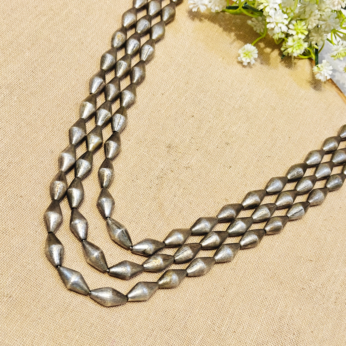 Artfull Silver Look Alike Oxidized Neckalce
