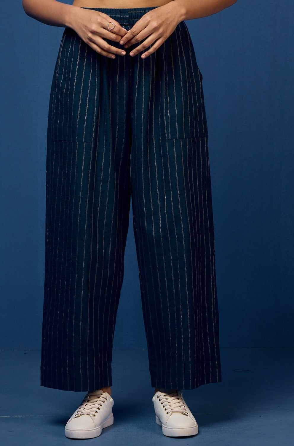 Maati Craft comfort fit pants - indigo zari lines