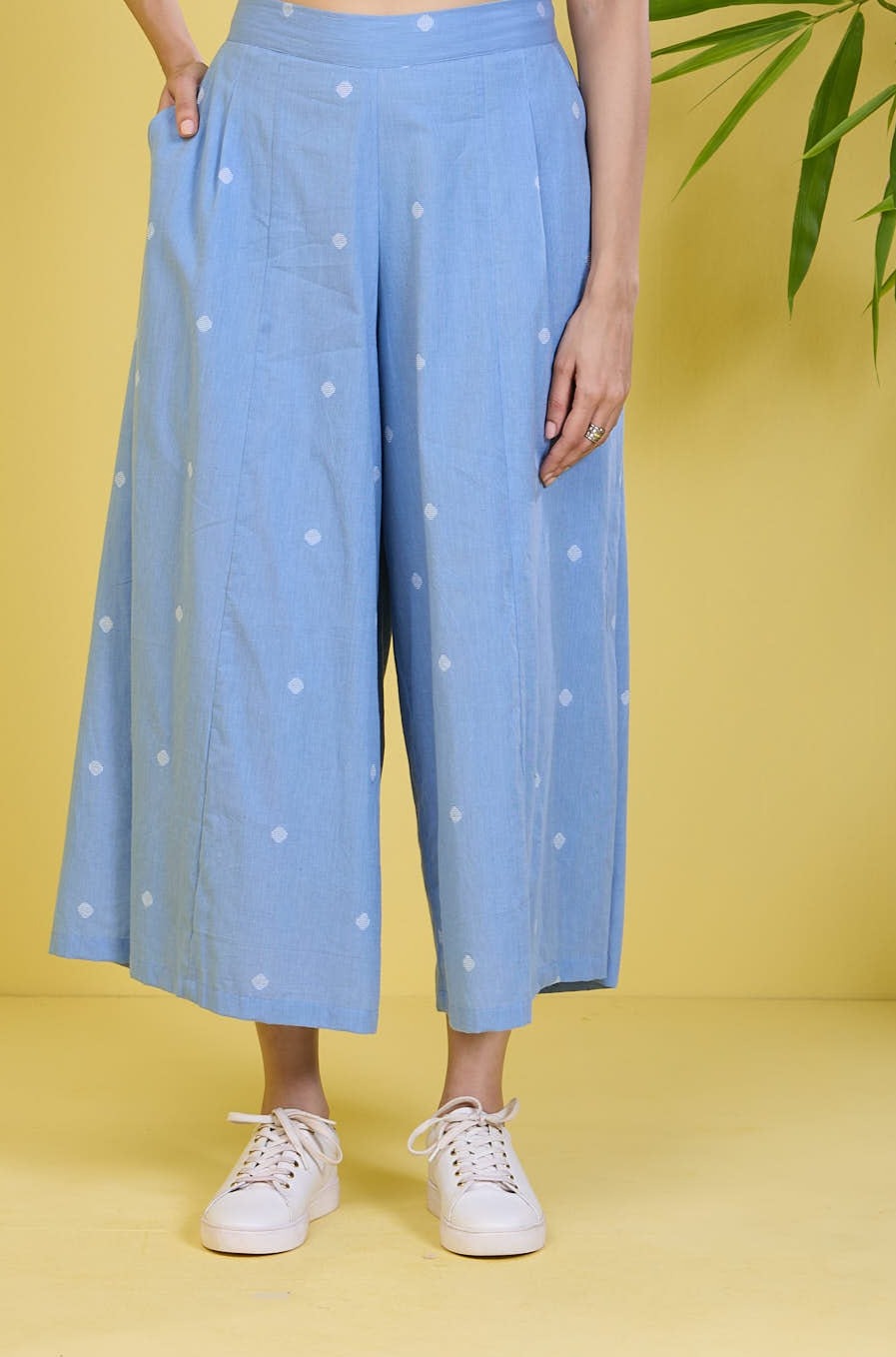 Maati Craft box pleated culotte - light blue