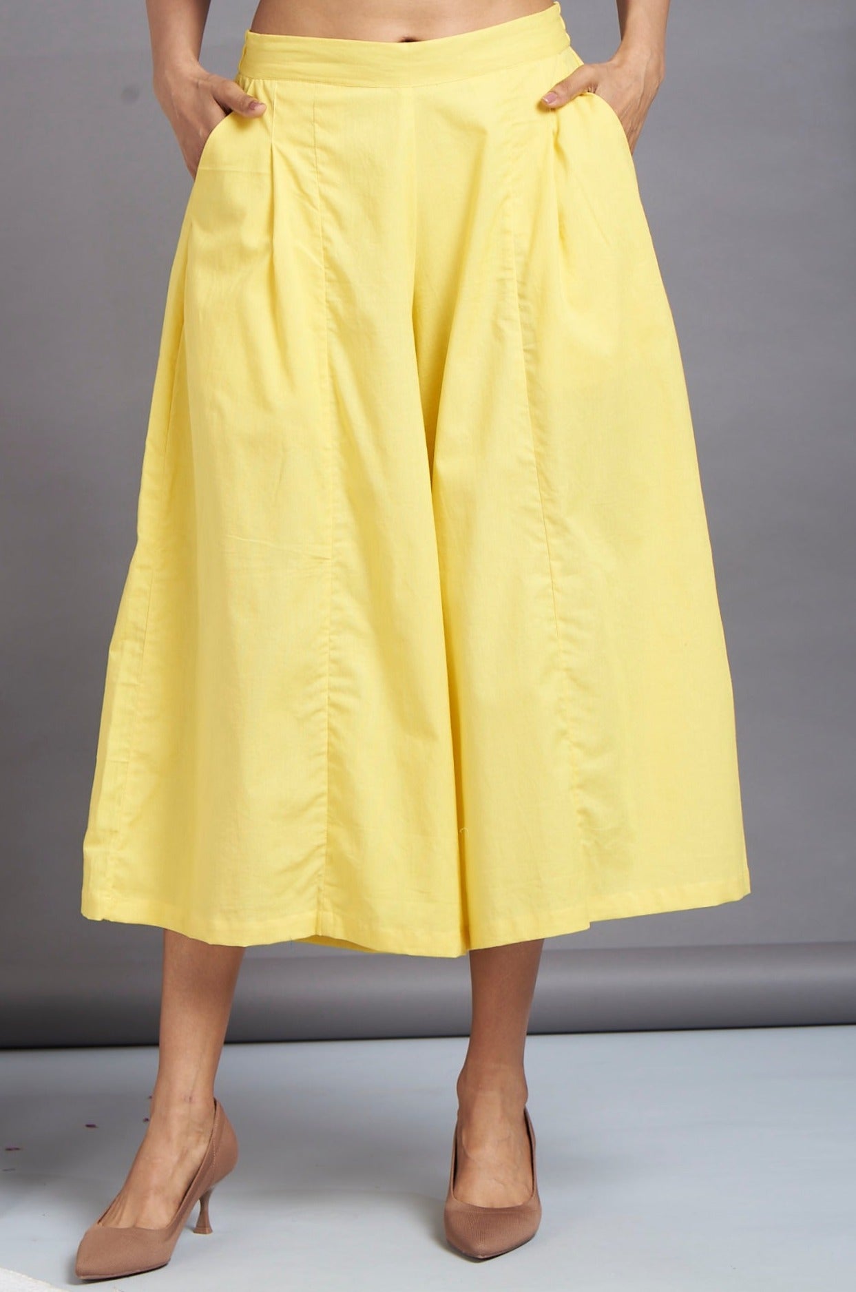 Maati Craft box pleated culotte - pale yellow