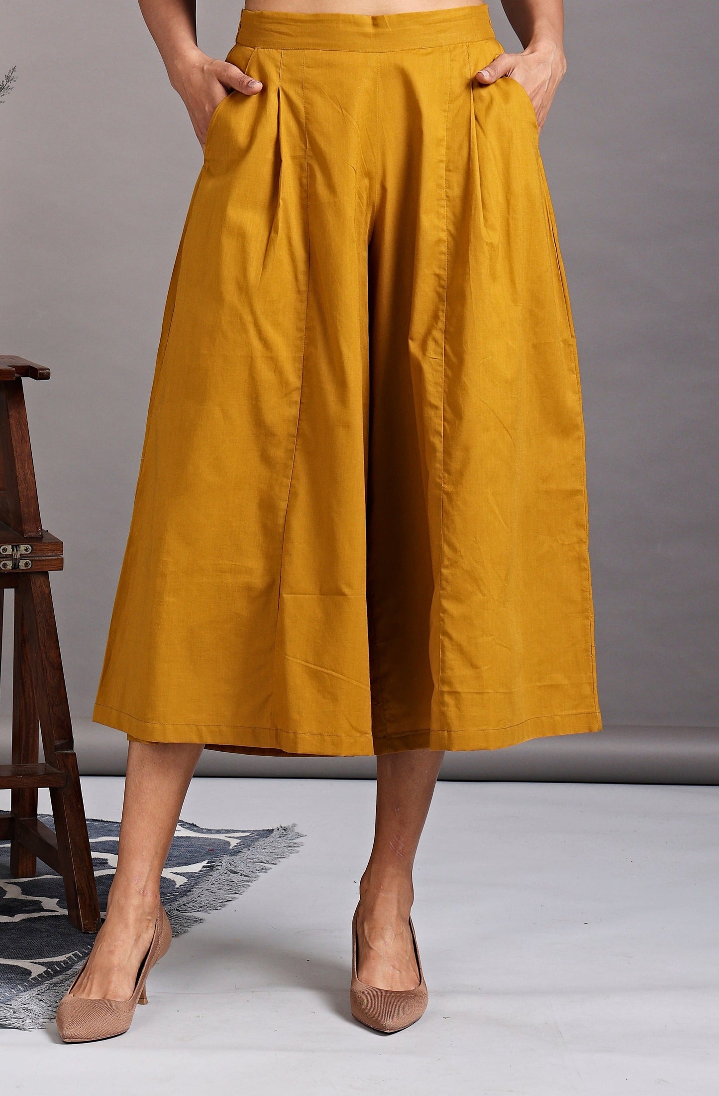 Maati Craft box pleated culotte - mustard yellow