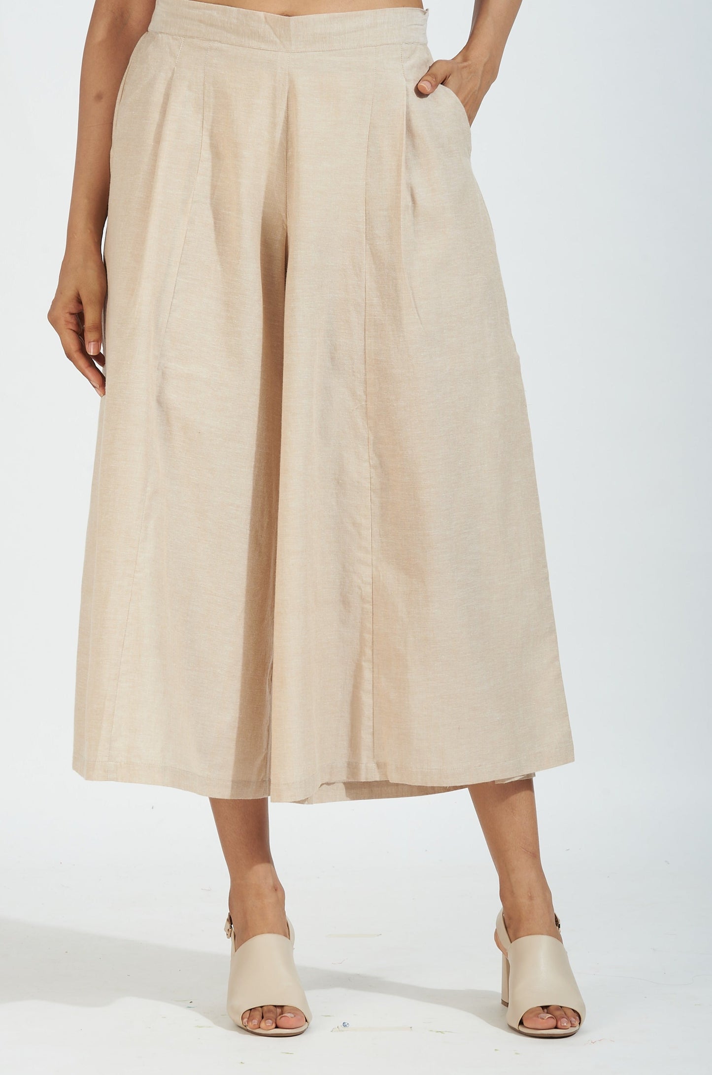 Maati Craft box pleated culotte - beige cotton