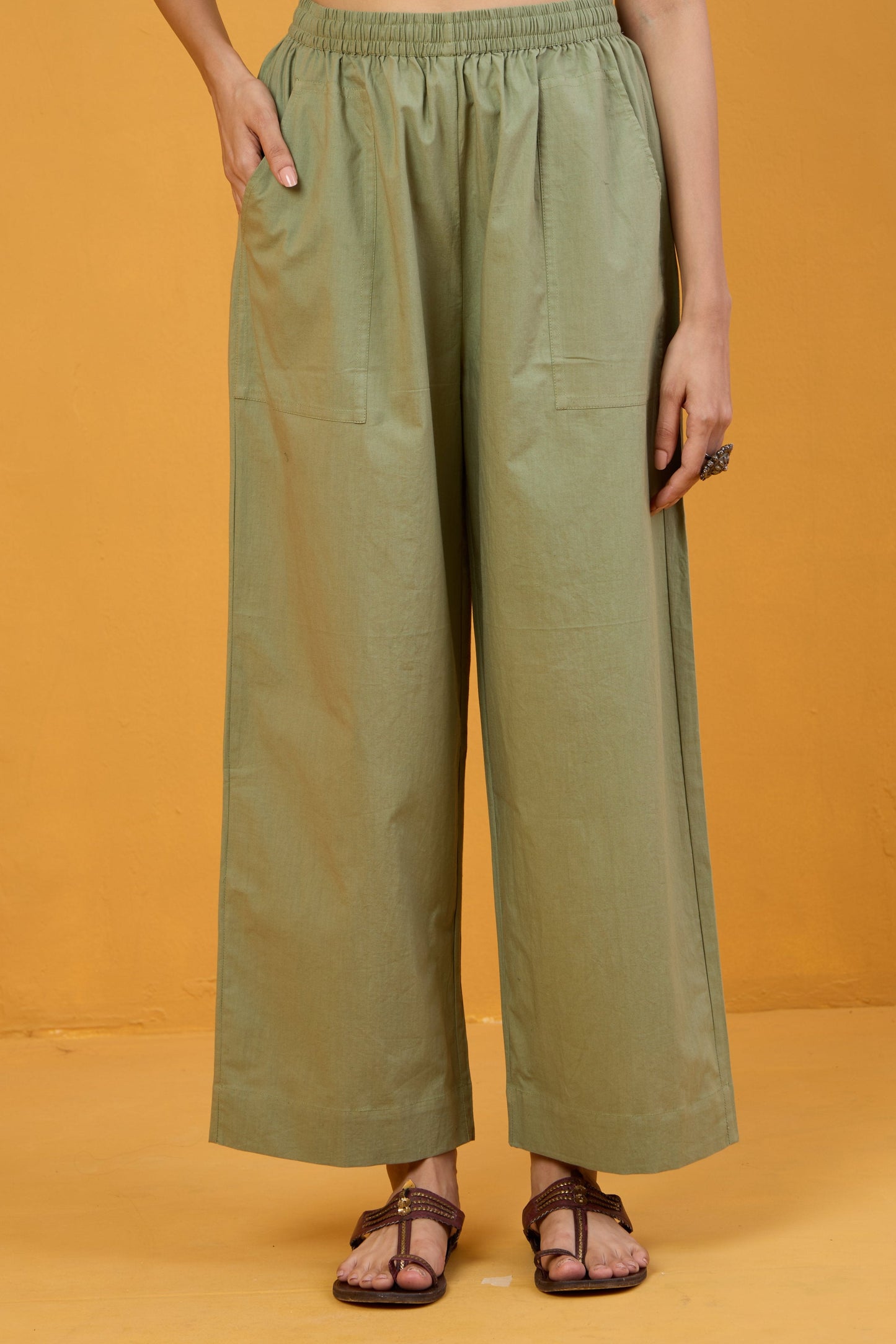 Maati Craft comfort fit cotton pants - light olive green