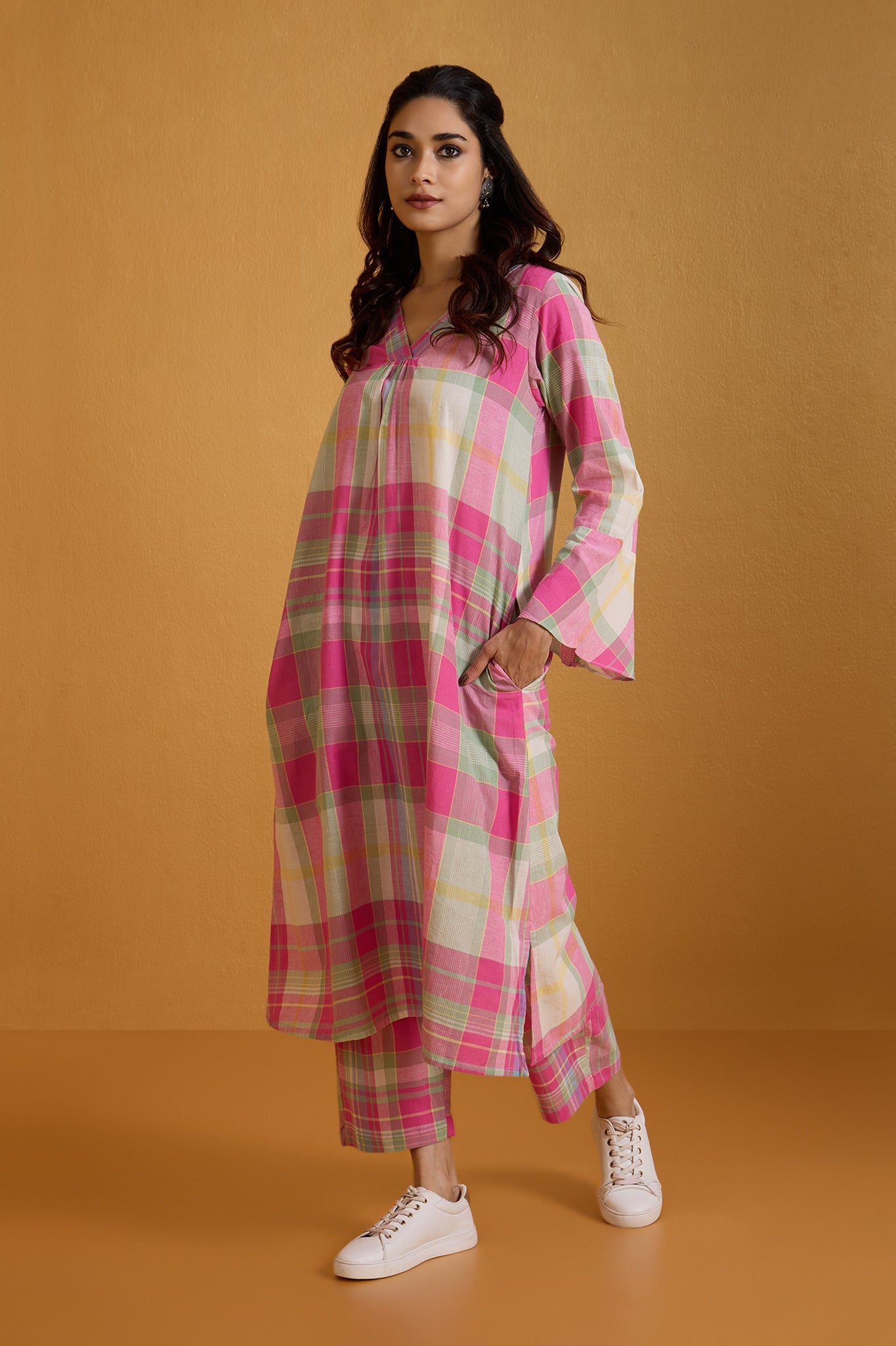 Maati Craft Co-ord Set Fuchsia Plaid Dream Modern Long Tunic Kurta & Pants