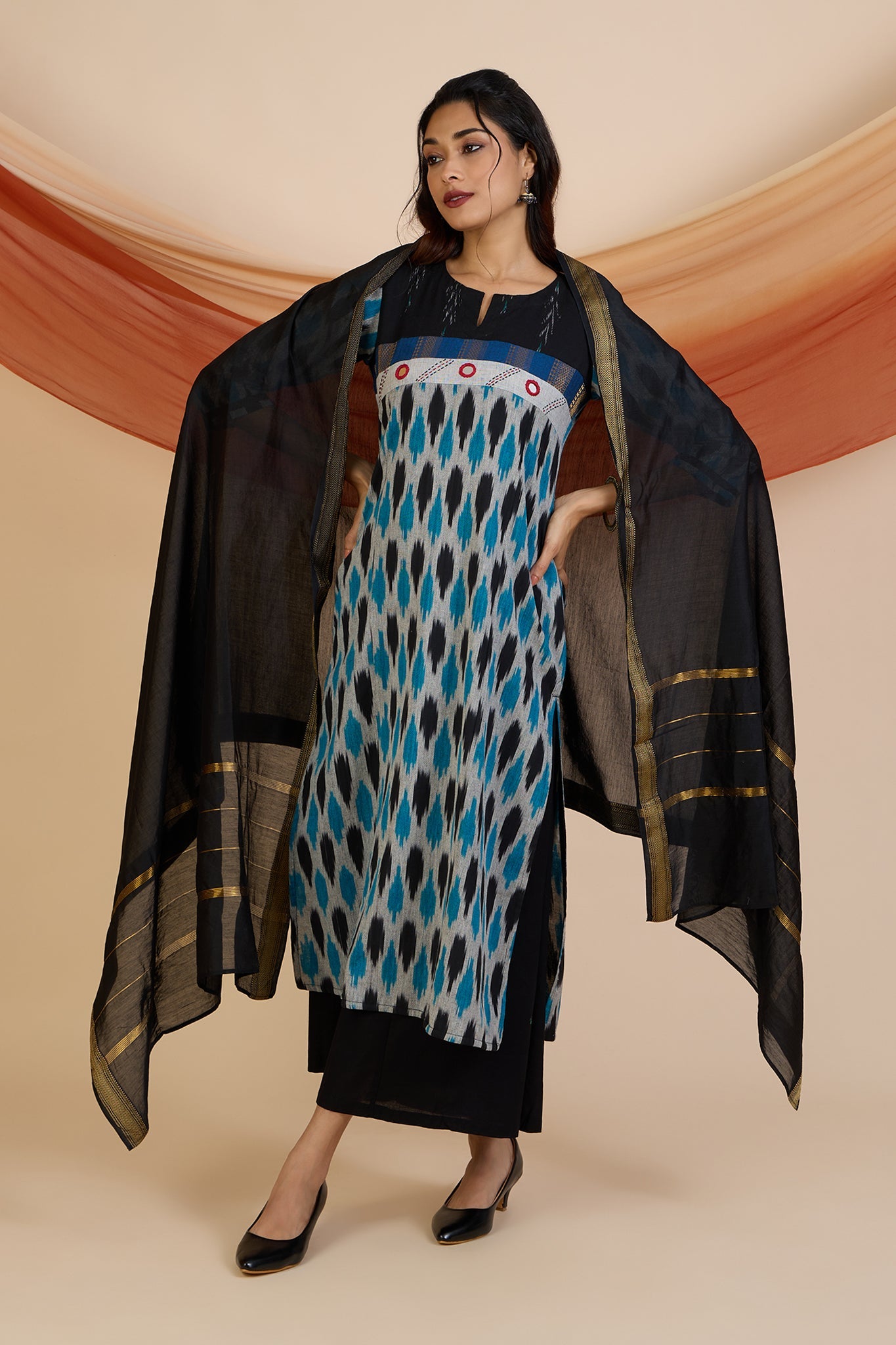 Maati Craft Ink-Dusted Sky Long Kurta With Slit