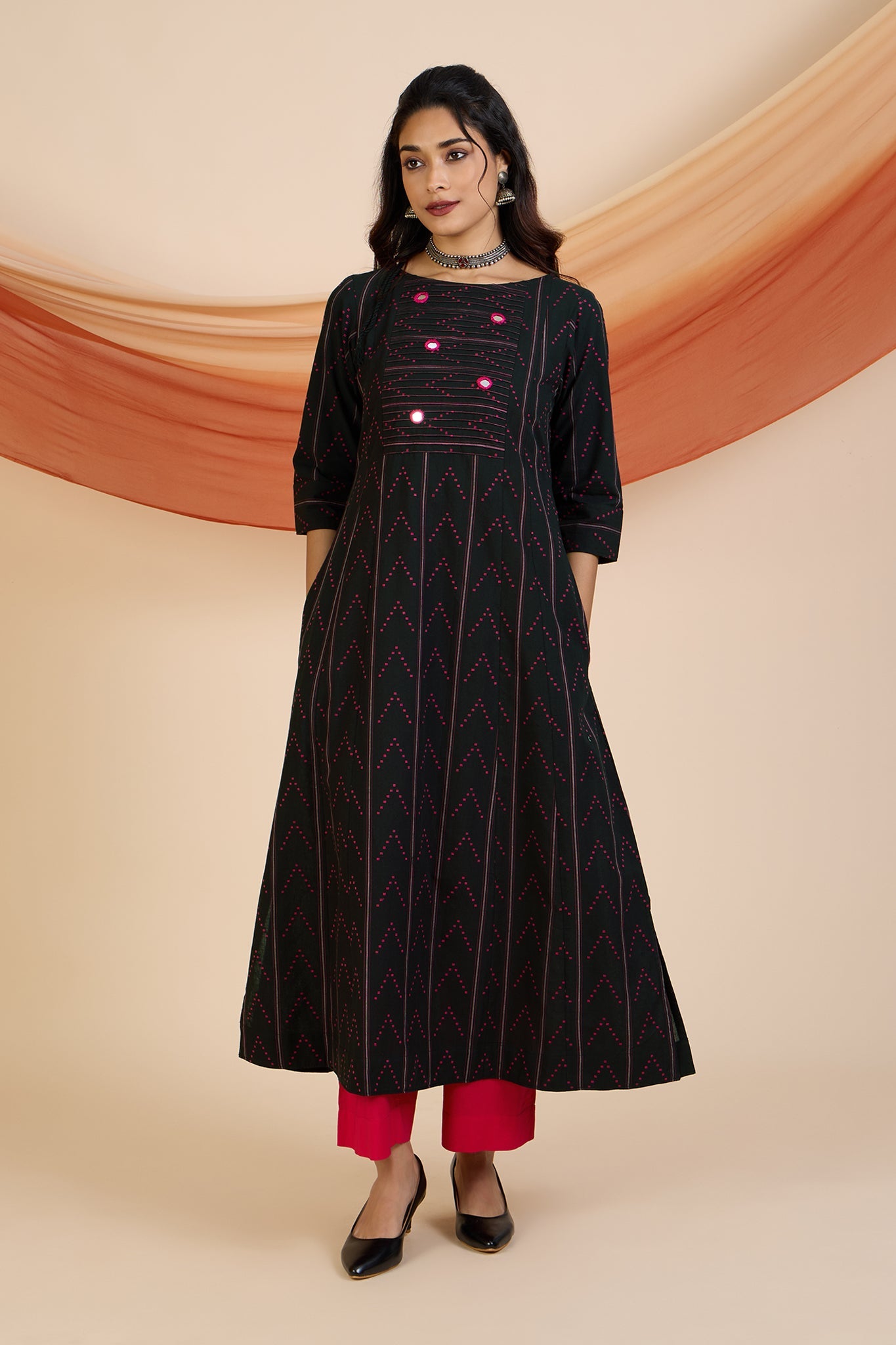 Maati Craft Obsidian Blush Pintuck Yoke Kurta Only with Pockets