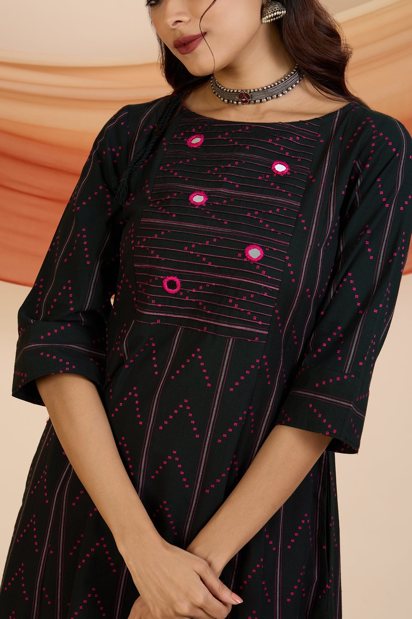 Maati Craft Obsidian Blush Pintuck Yoke Kurta Only with Pockets