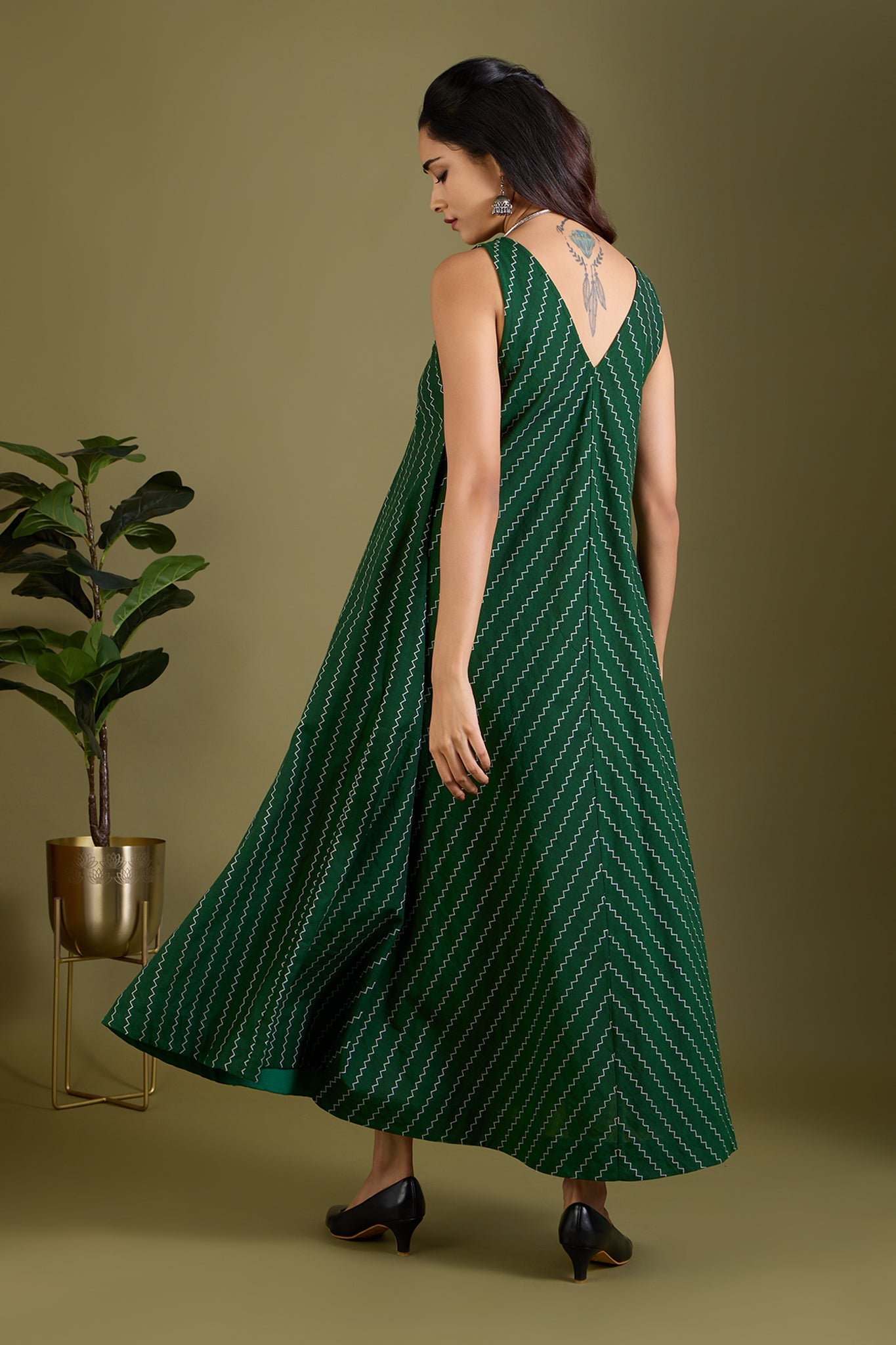 Maati Craft Emerald Zigzag Sleeveless Strap Flared Bias Dress