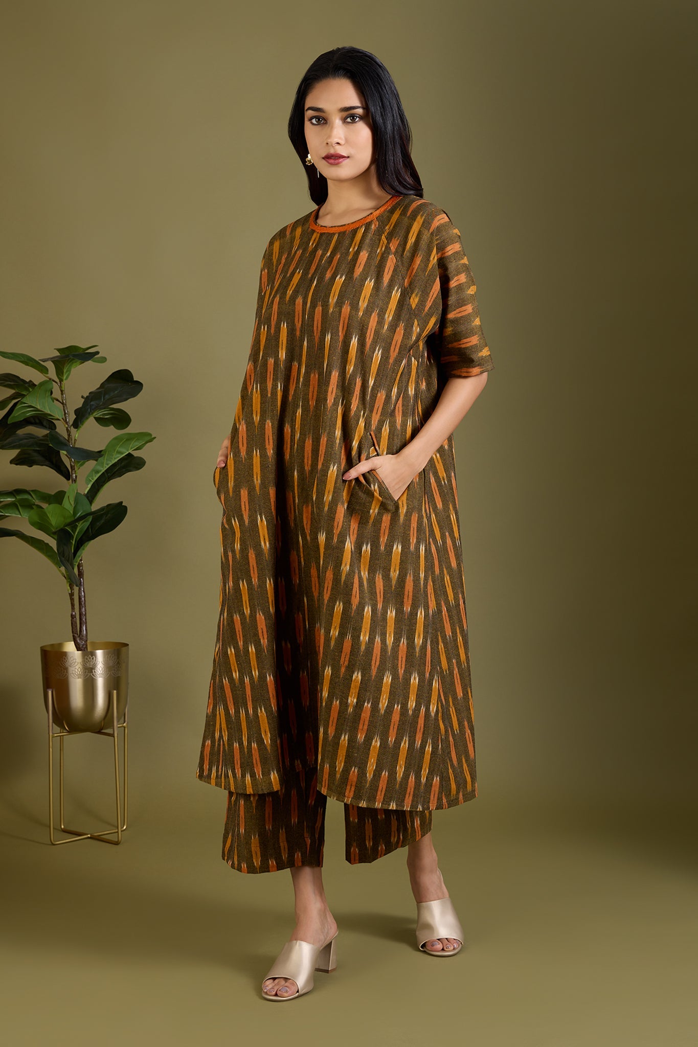 Maati Craft Co-ord set Cinder Glow drop shoulder tunic & pants (Set of 2)