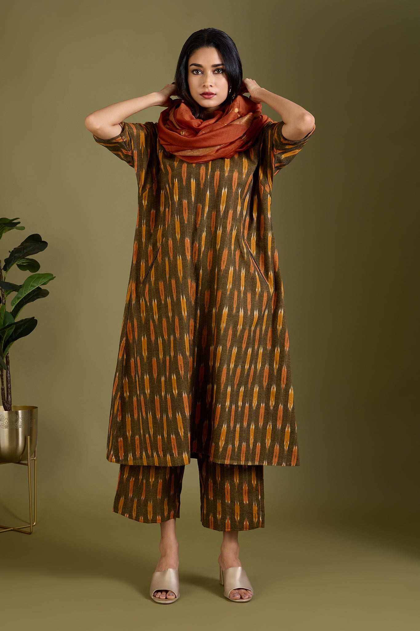 Maati Craft Co-ord set Cinder Glow drop shoulder tunic & pants (Set of 2)