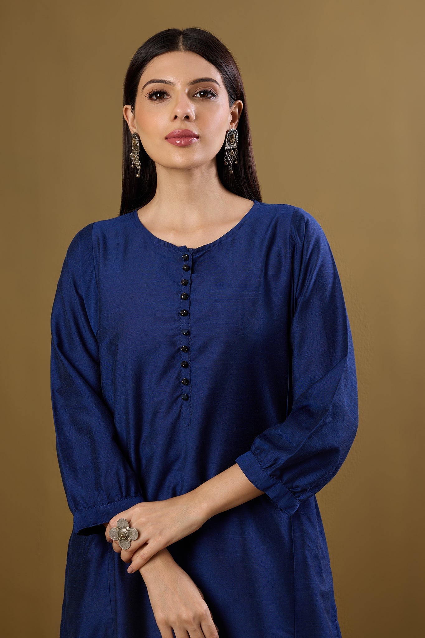 Maati Craft Deep Ink Round Hemline Silk Slub Kurta