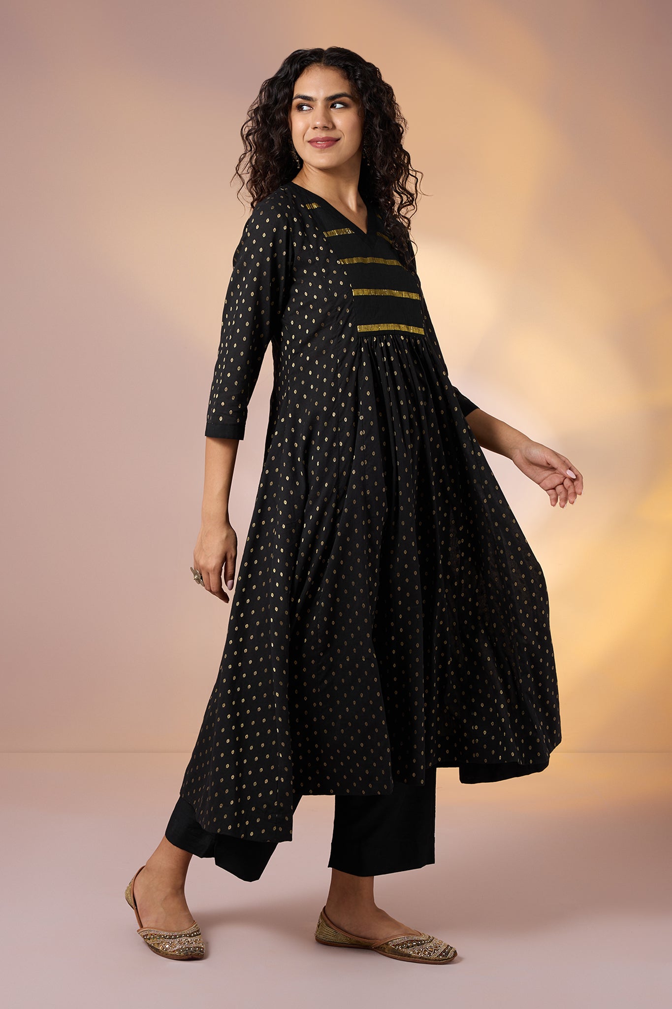 Maati Craft Gulabi Twilight Gold Cotton V-Neck Anarkali
