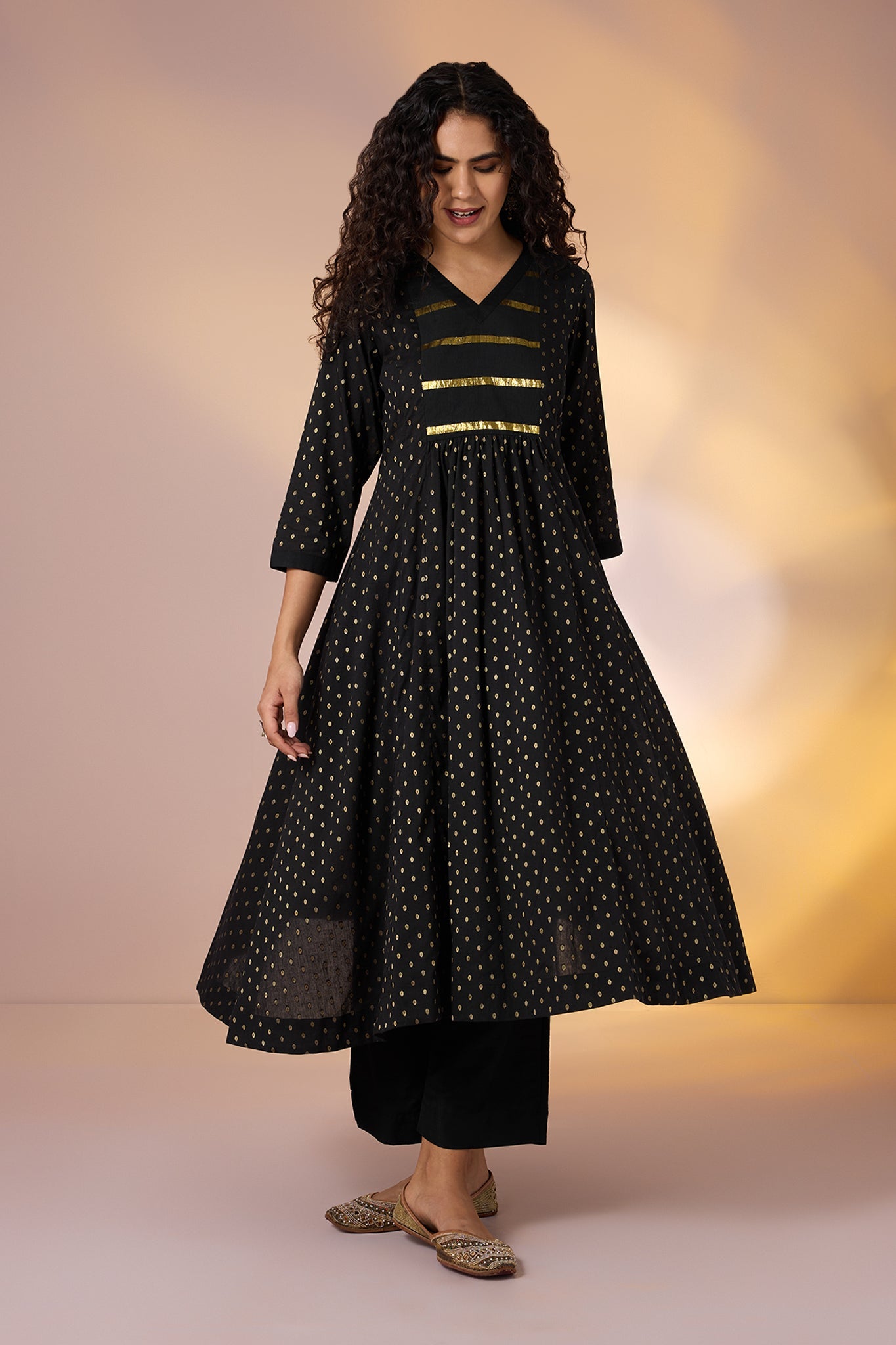 Maati Craft Gulabi Twilight Gold Cotton V-Neck Anarkali