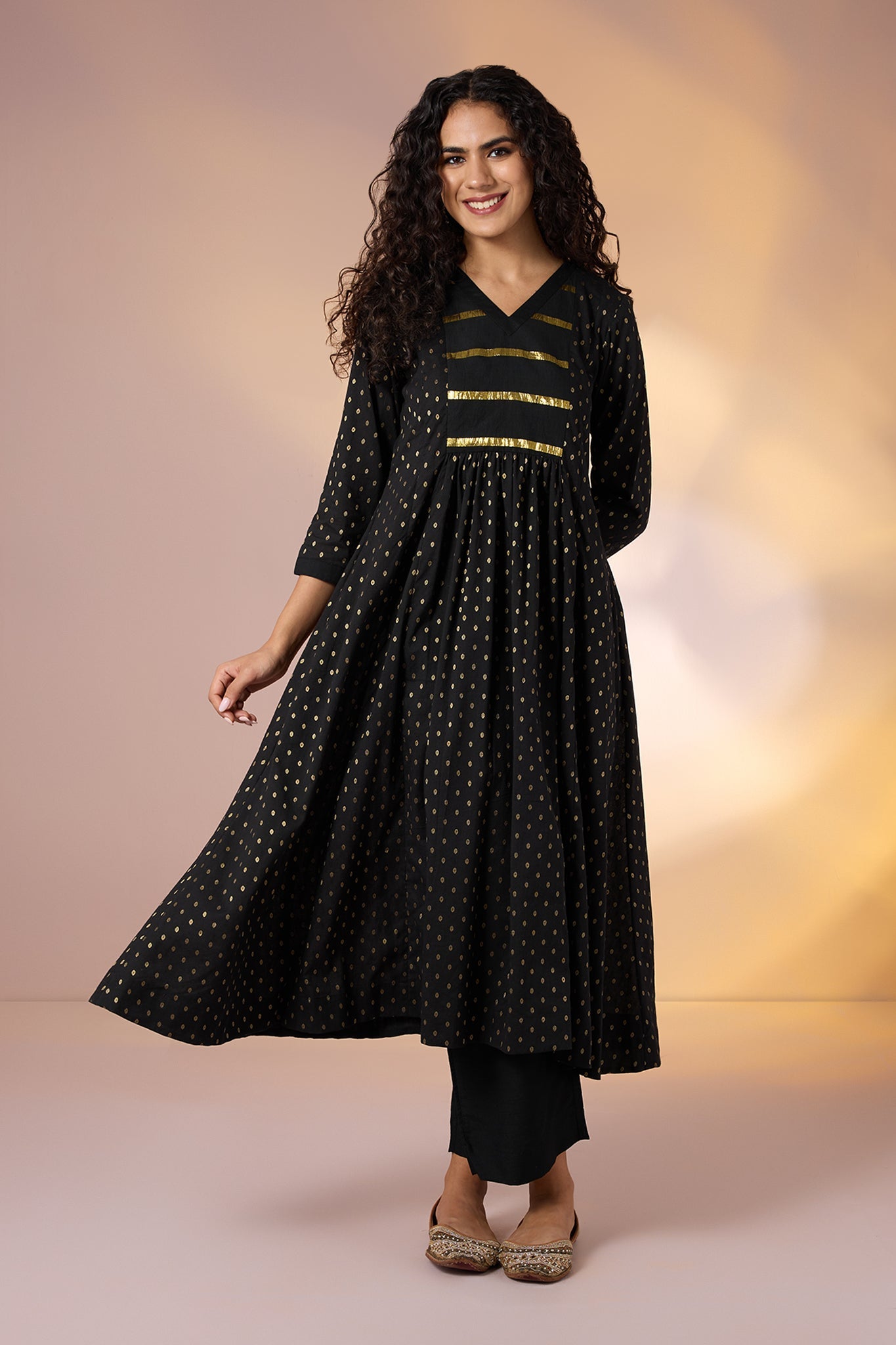 Maati Craft Gulabi Twilight Gold Cotton V-Neck Anarkali