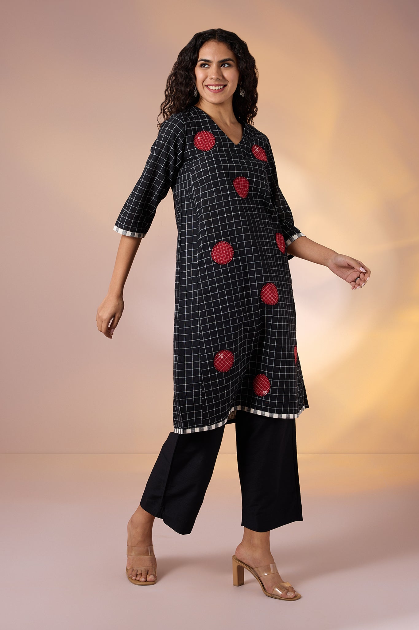 Maati Craft Gulabi Onyx Polka Cotton Kurta with Red Polka Applique